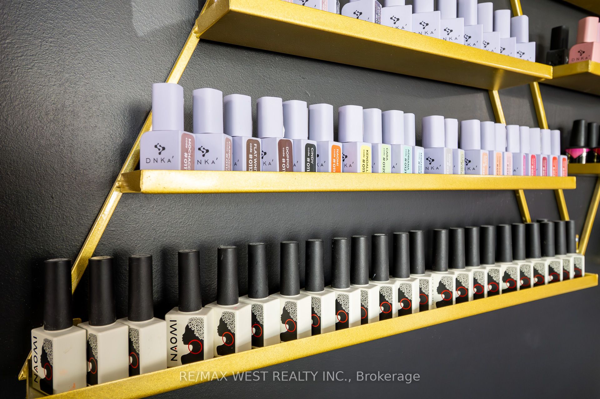 2396 Major Mackenzie Dr W Property Photo 26