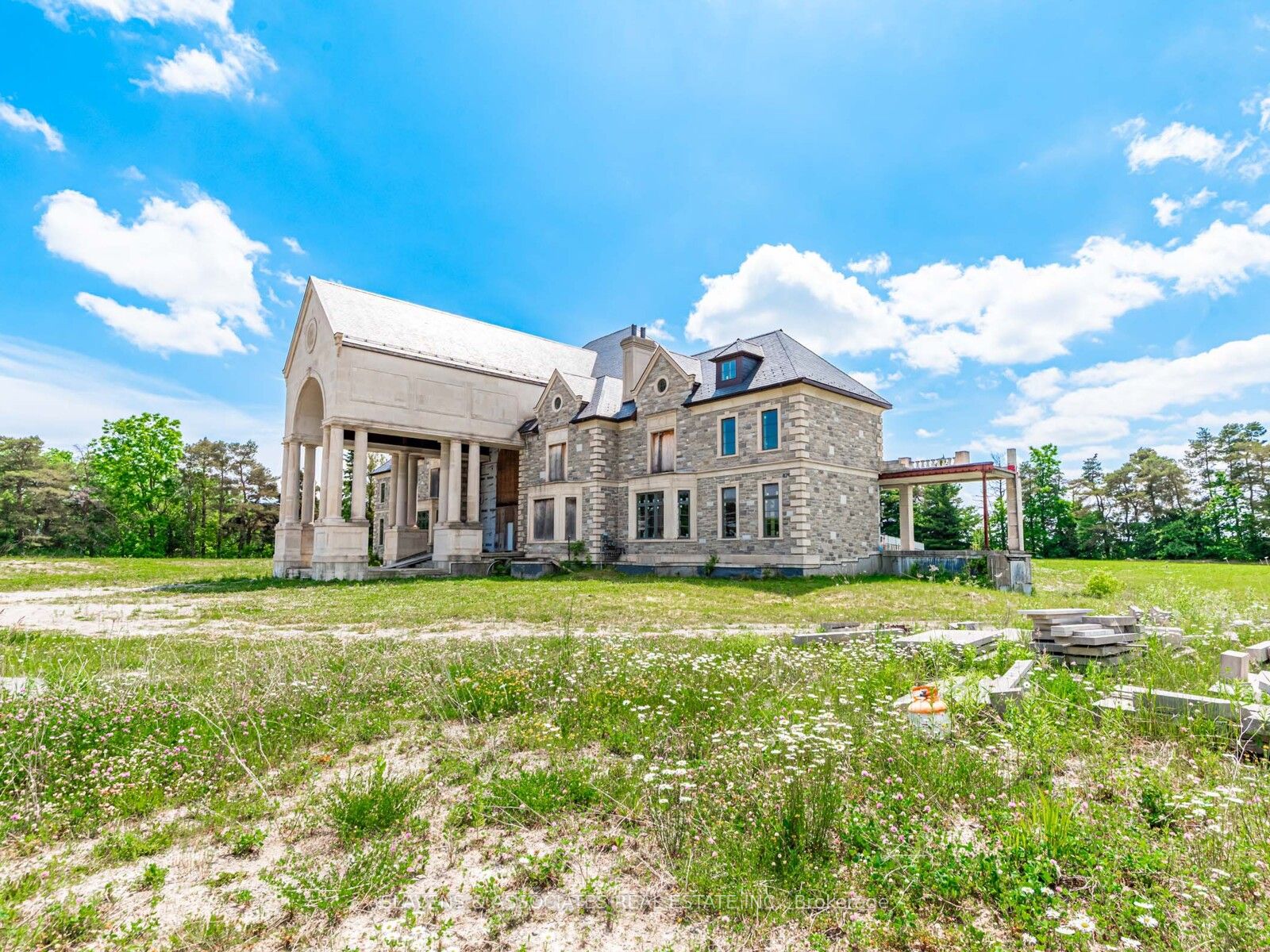 12068 Mccowan Road Property Photo 3