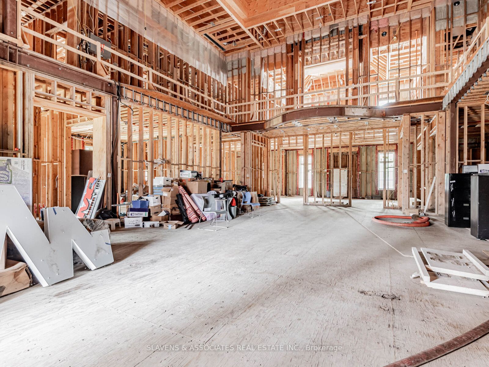 12068 Mccowan Road Property Photo 5