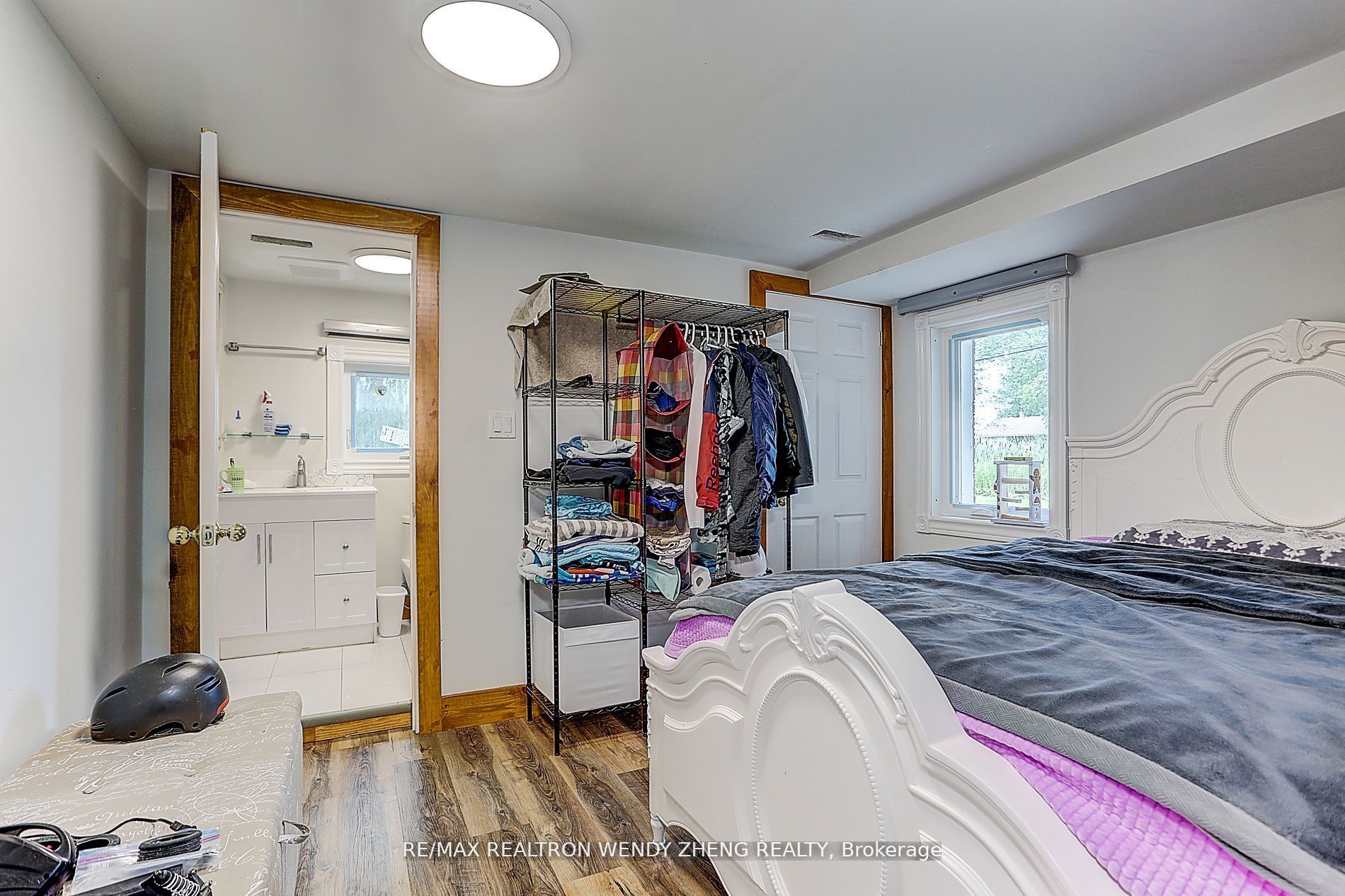 22478 Leslie St Property Photo 7