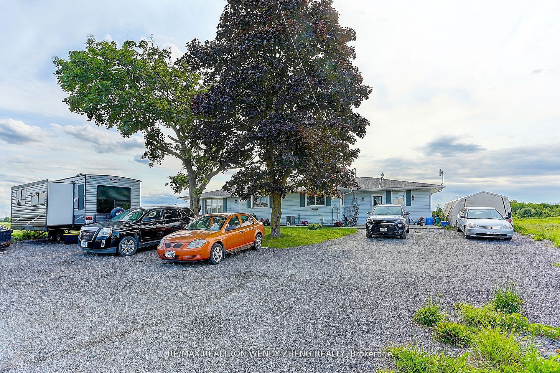 22478 Leslie St Property Photo 26