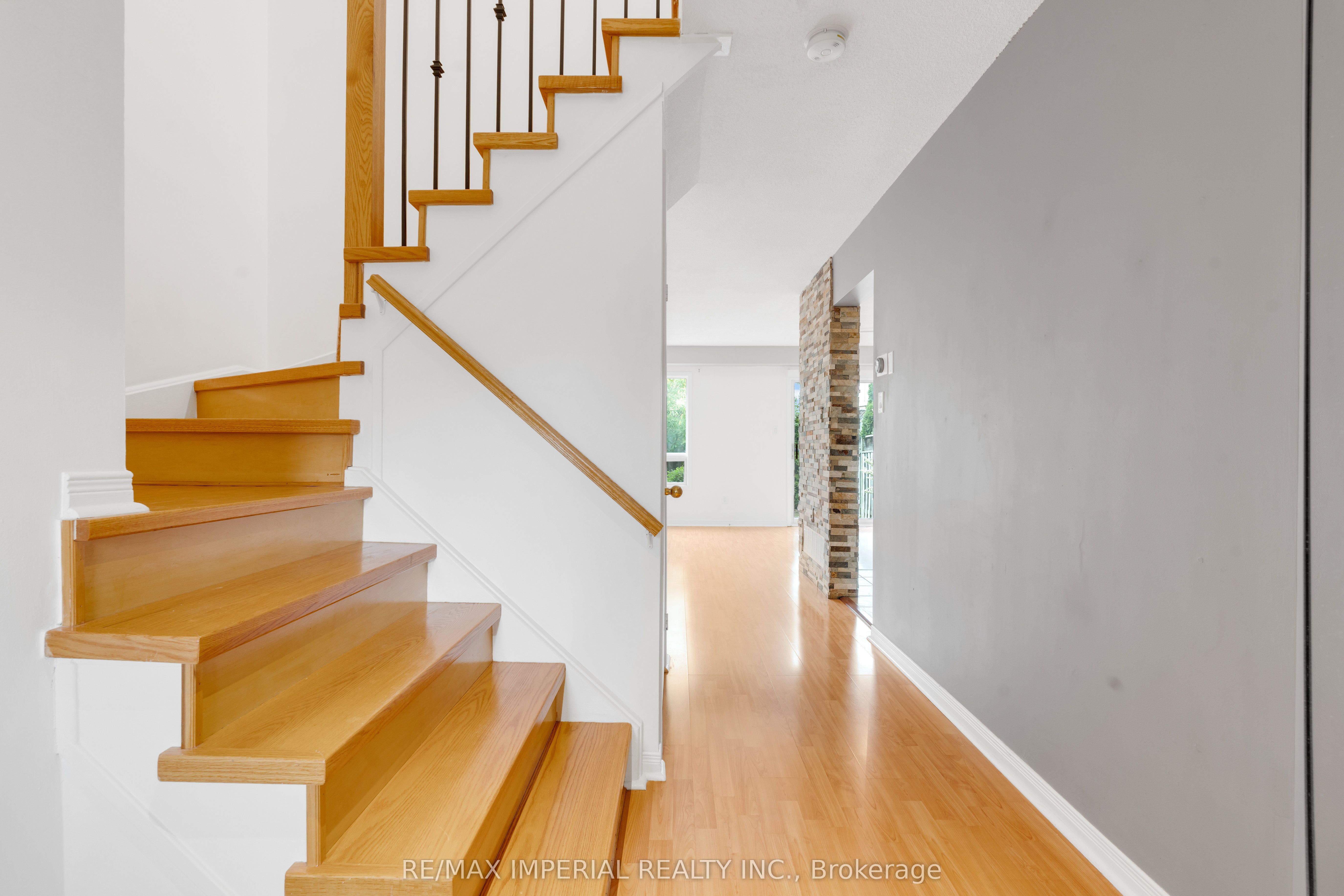 99 Islay Crescent Property Photo 7