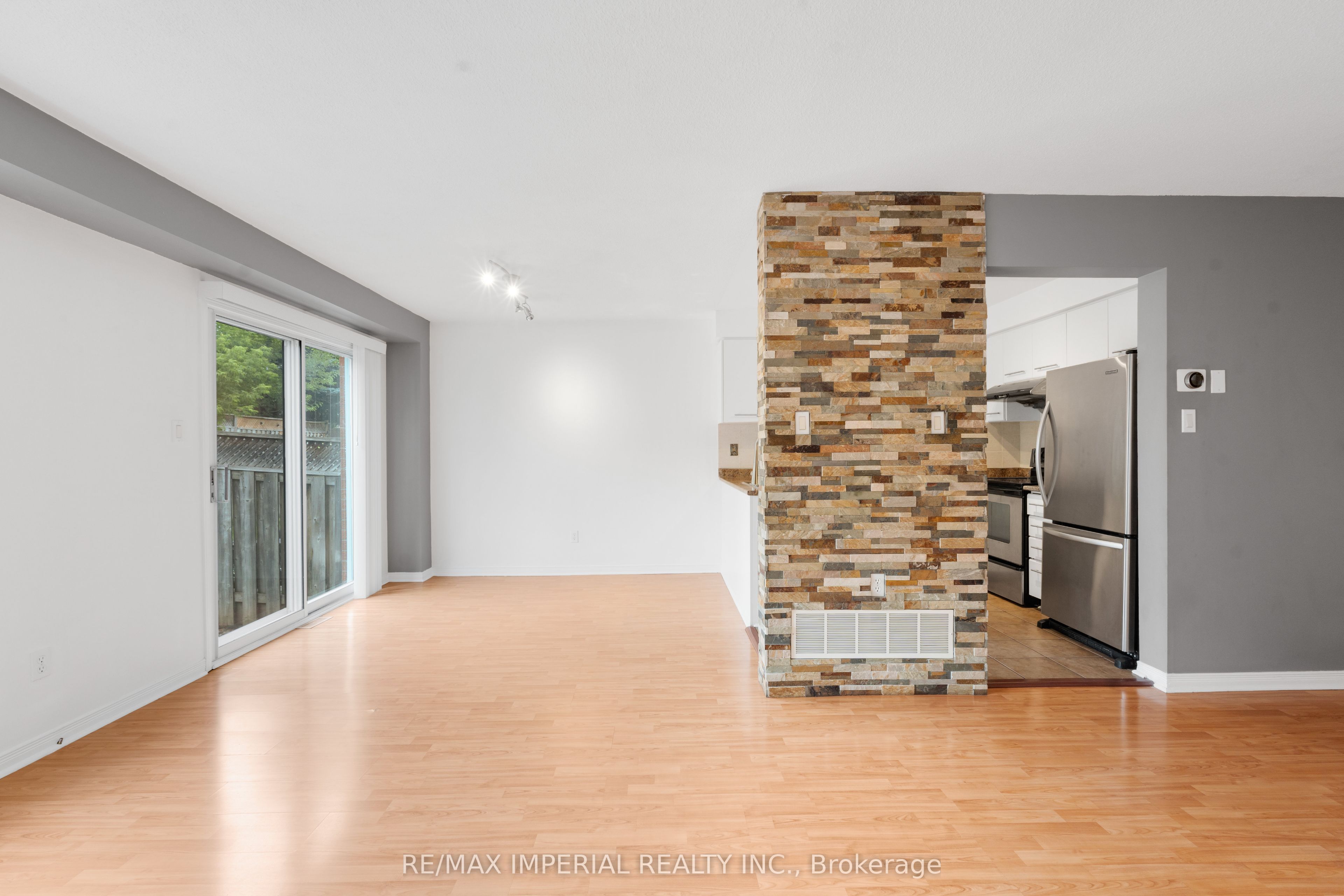 99 Islay Crescent Property Photo 12