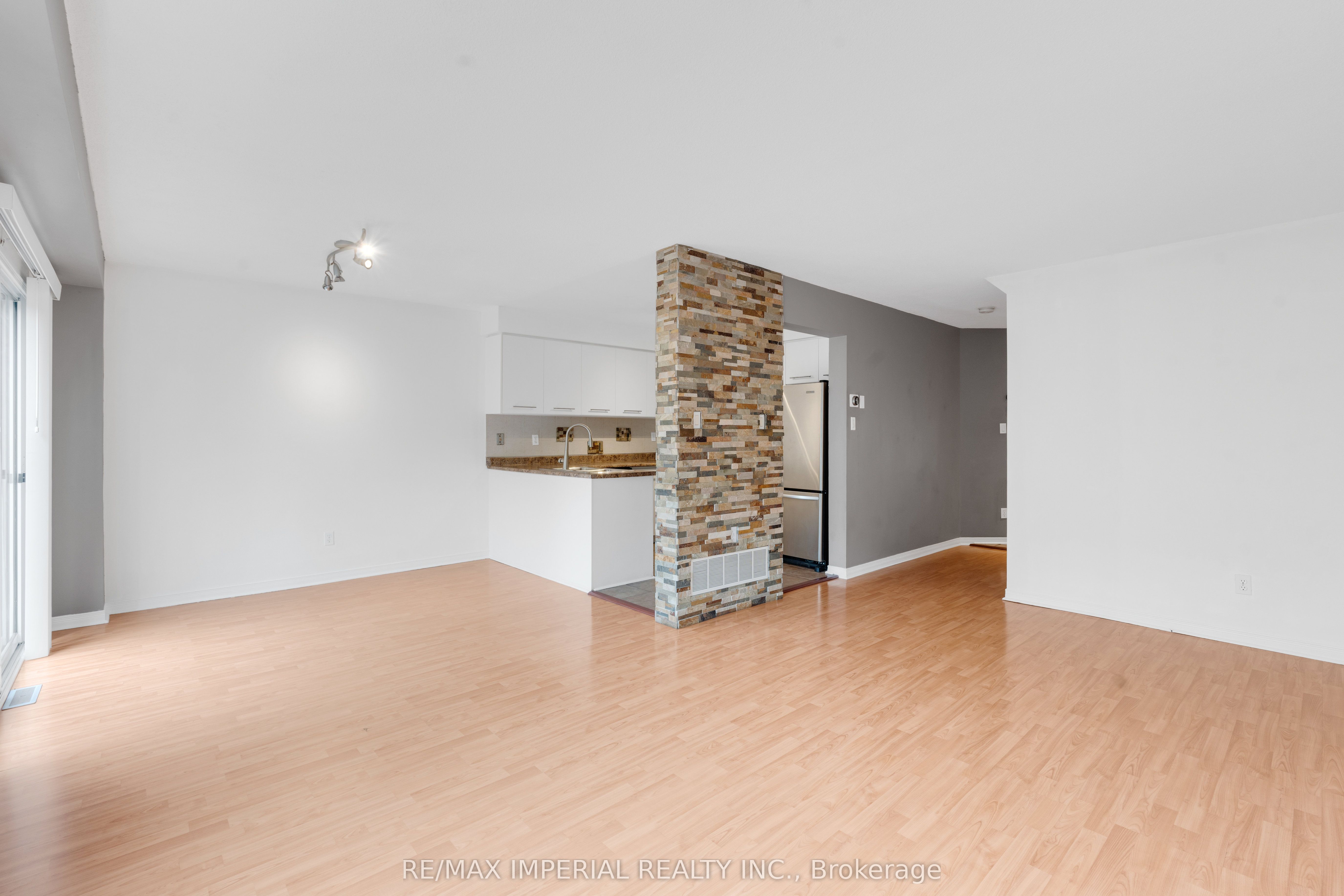 99 Islay Crescent Property Photo 16