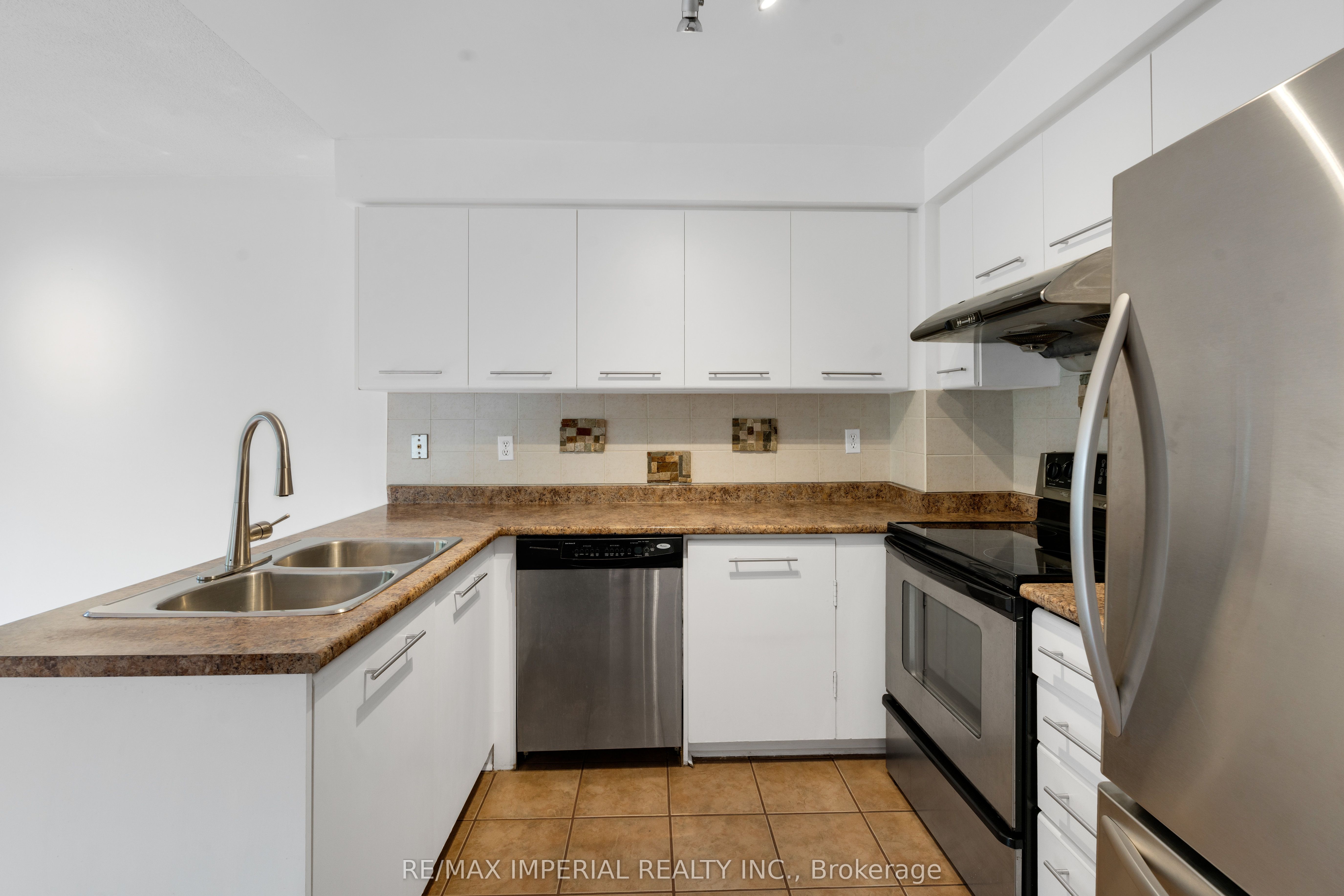 99 Islay Crescent Property Photo 18