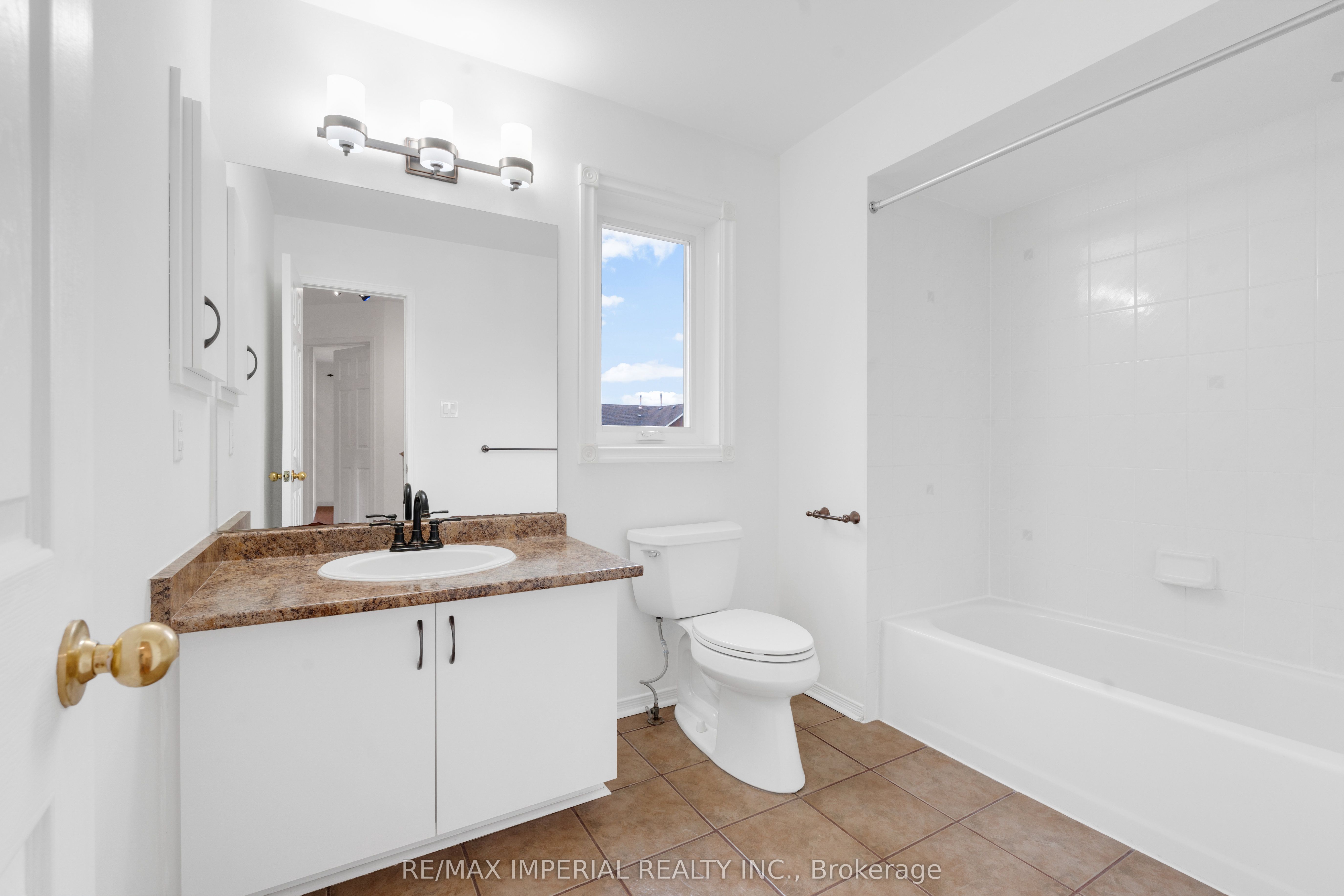 99 Islay Crescent Property Photo 31