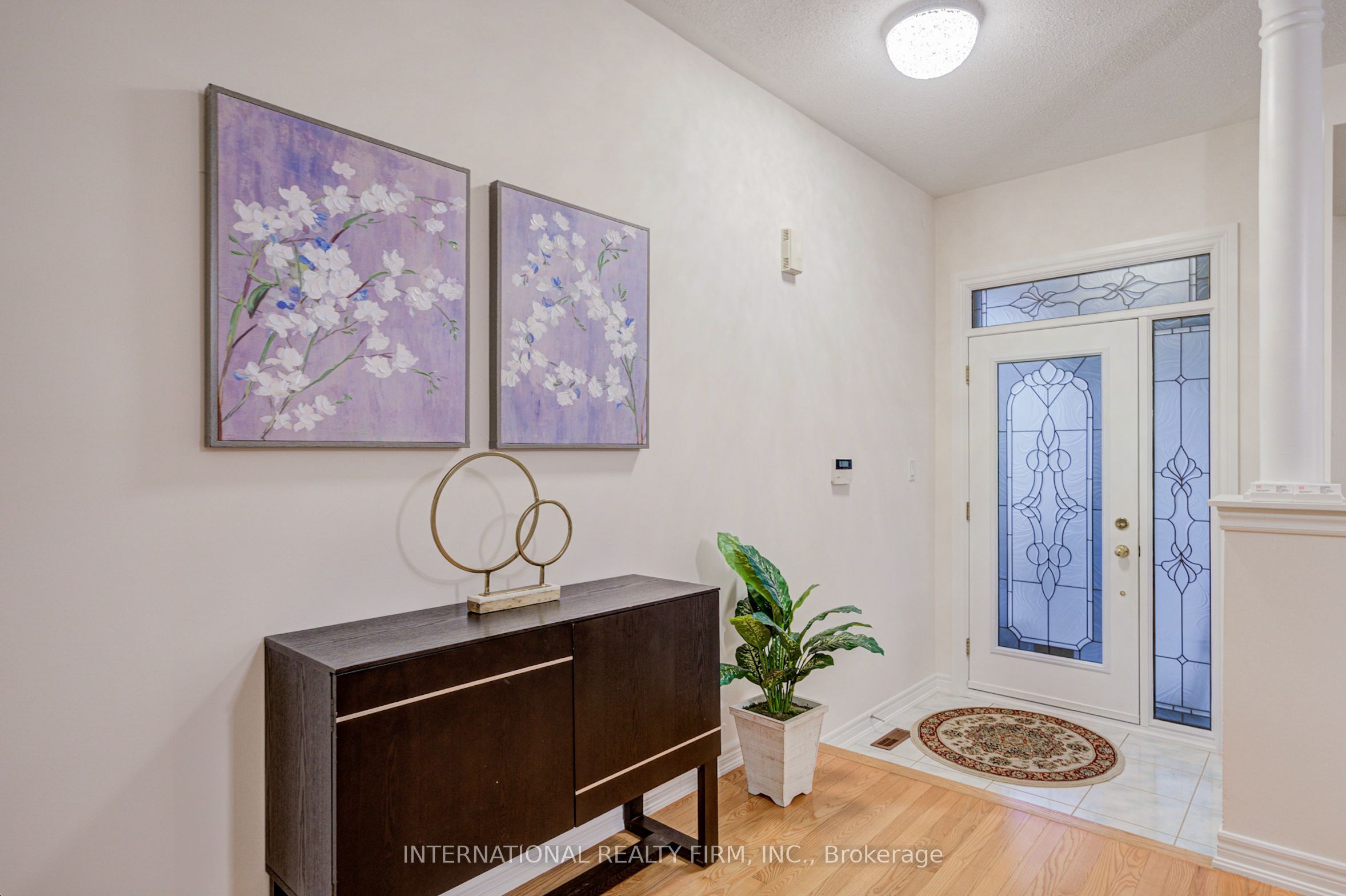 77 Saint James Avenue Property Photo 4