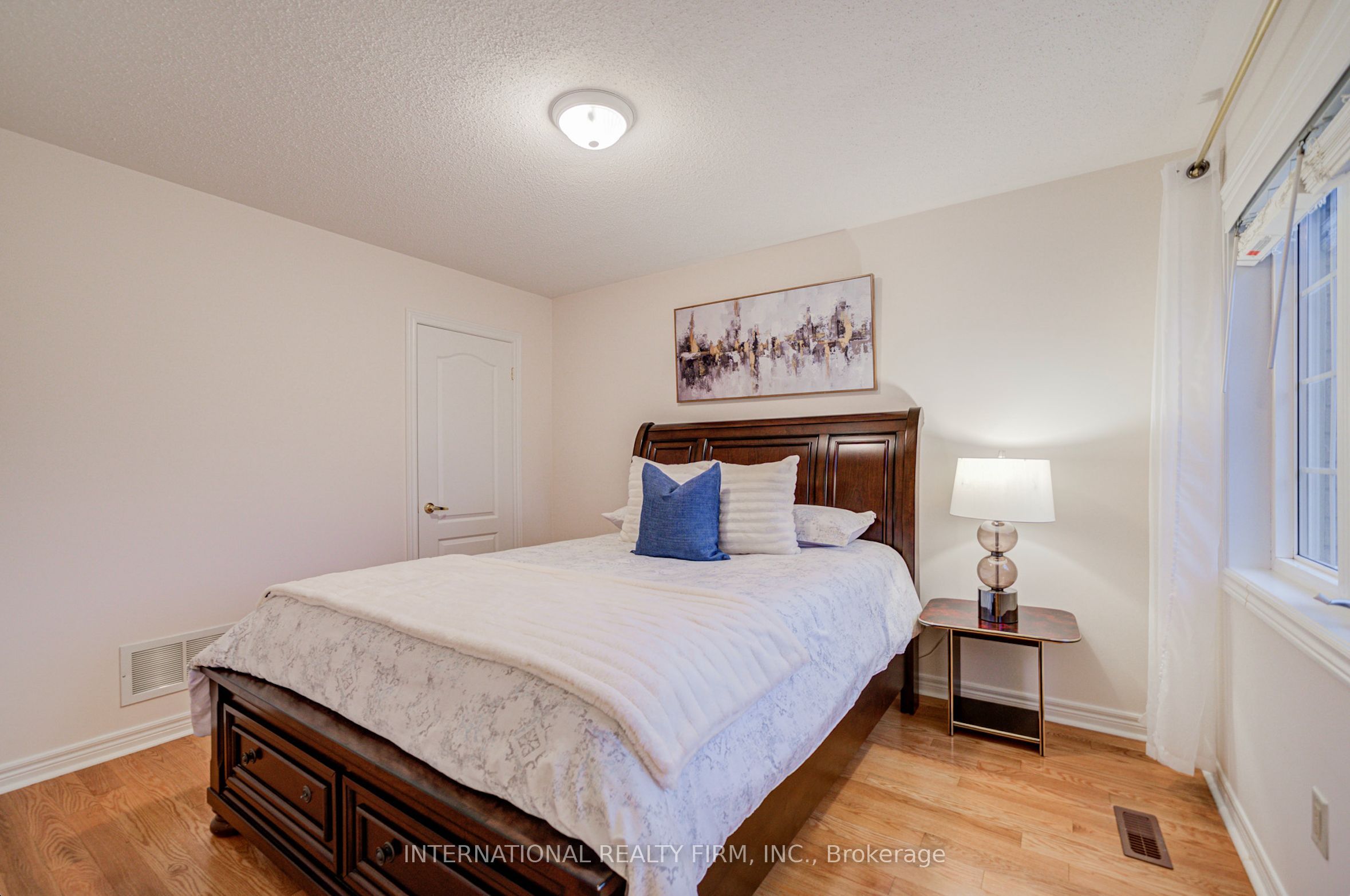 77 Saint James Avenue Property Photo 19