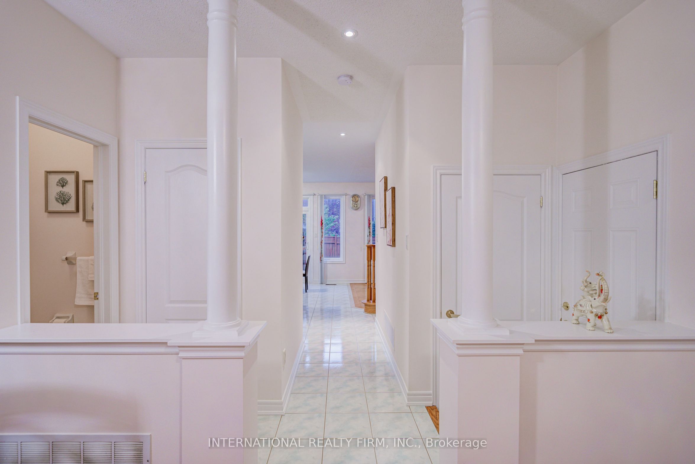 77 Saint James Avenue Property Photo 29