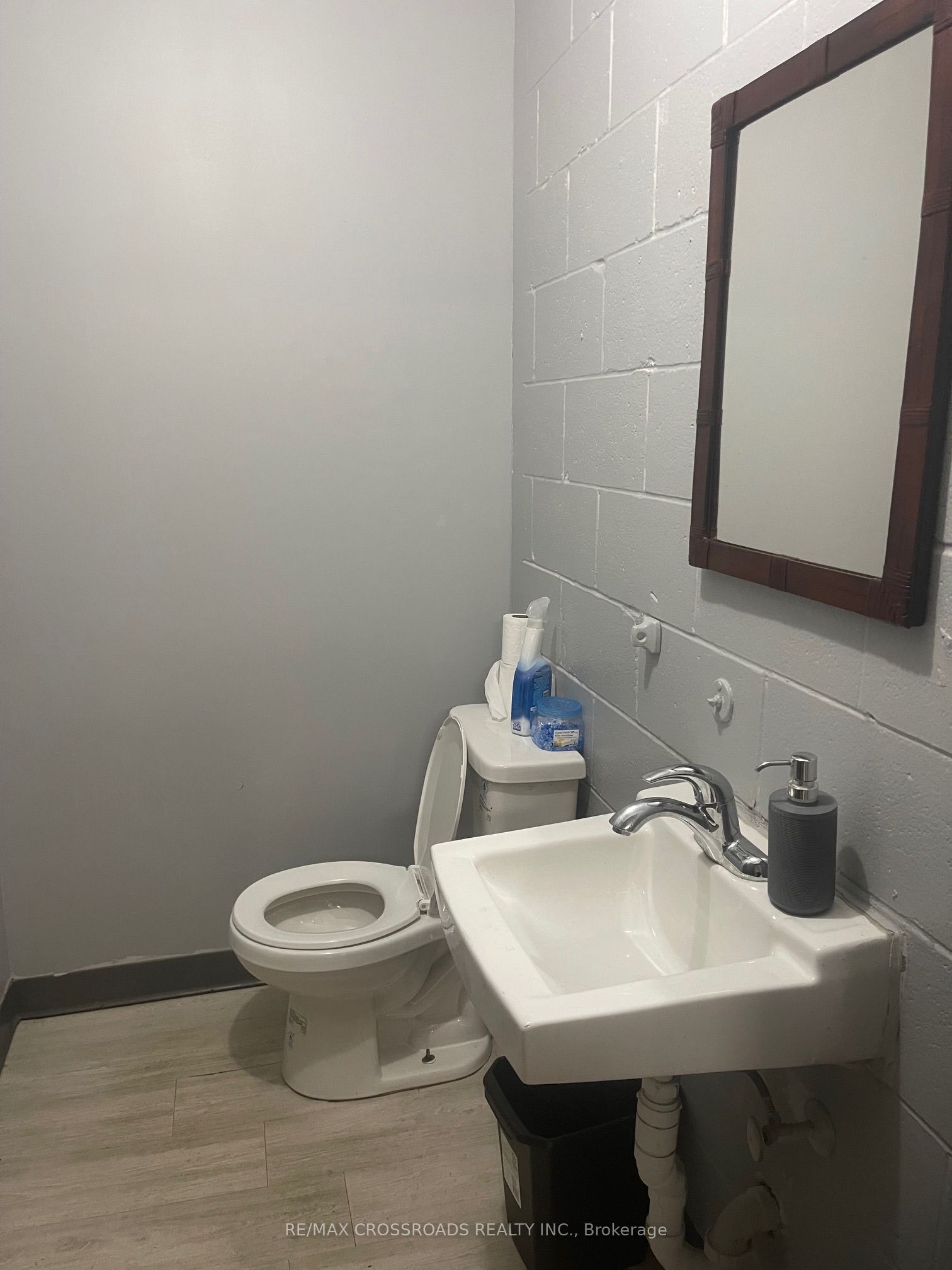 33 Peelar Road 2 Property Photo 3