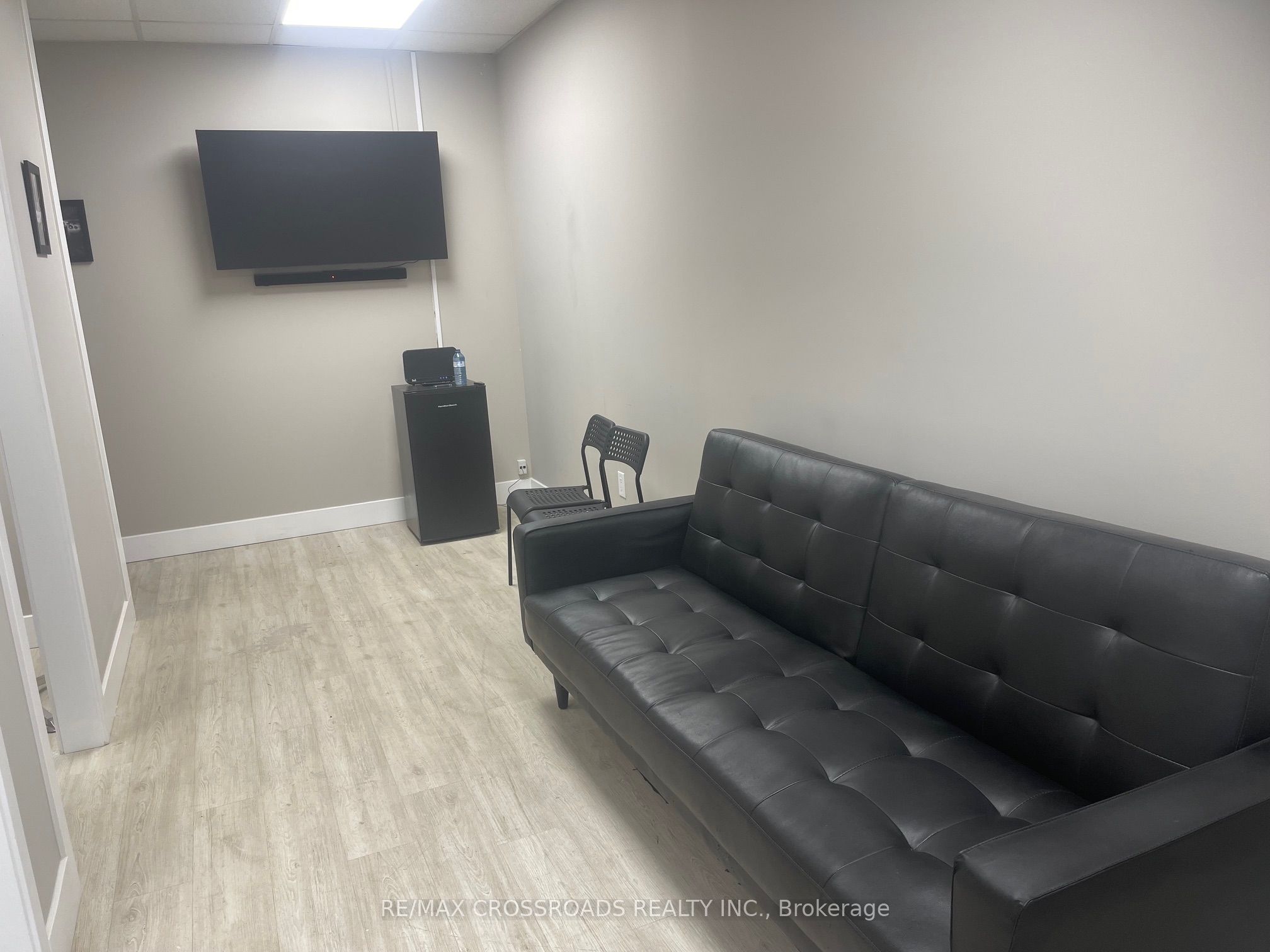 33 Peelar Road 2 Property Photo 4