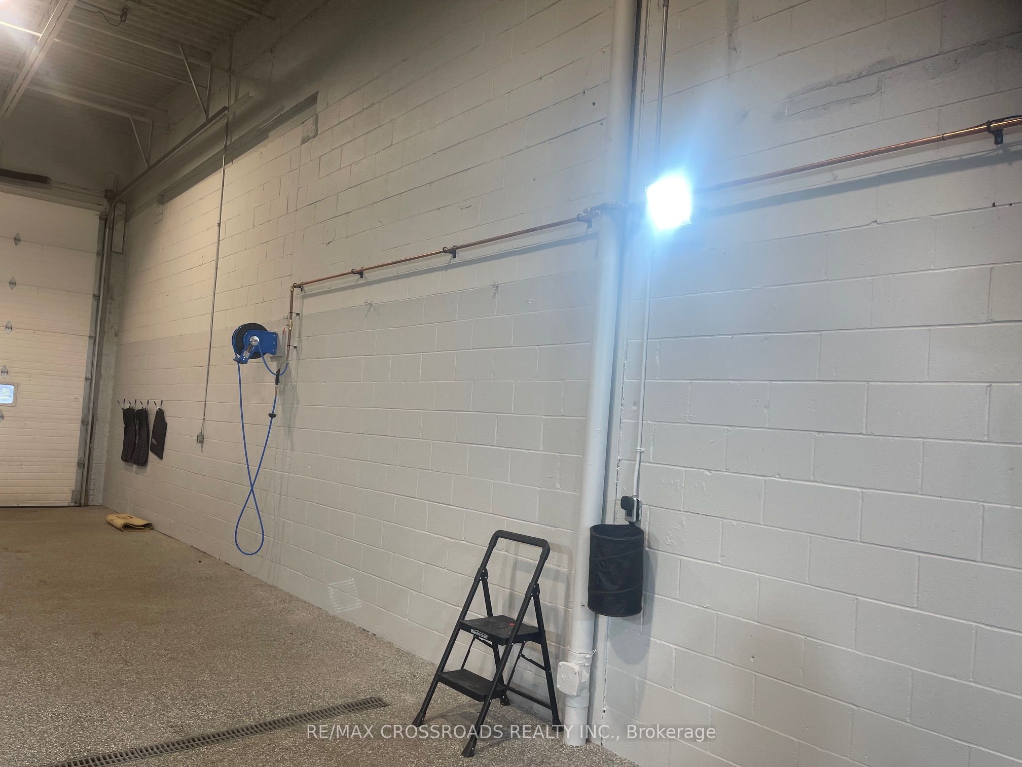 33 Peelar Road 2 Property Photo 13