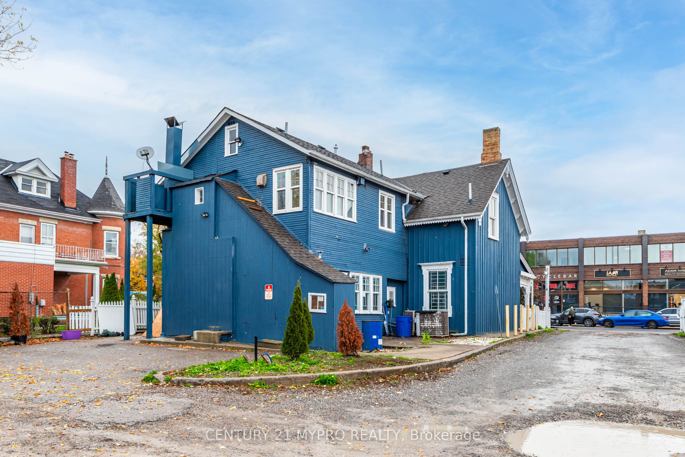 48 Main Street N Property Photo 38