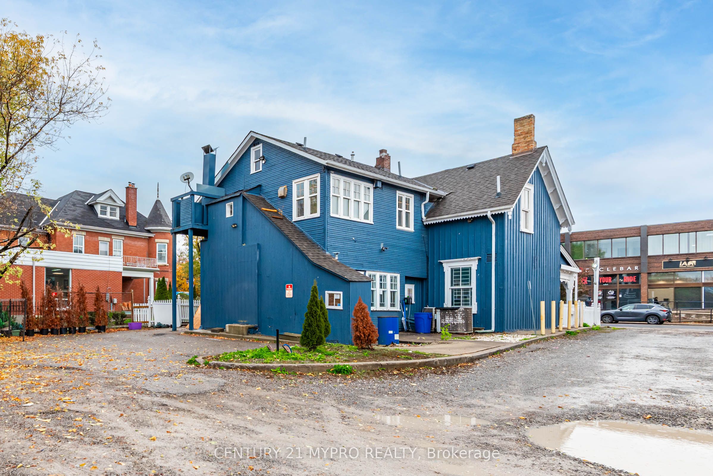 48 Main Street N Property Photo 39