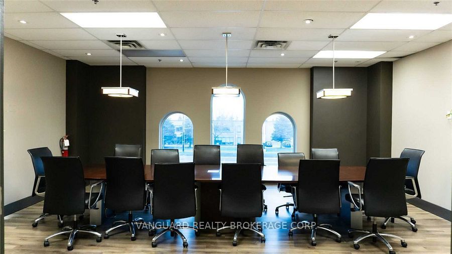 8810 Jane St Property Photo 2