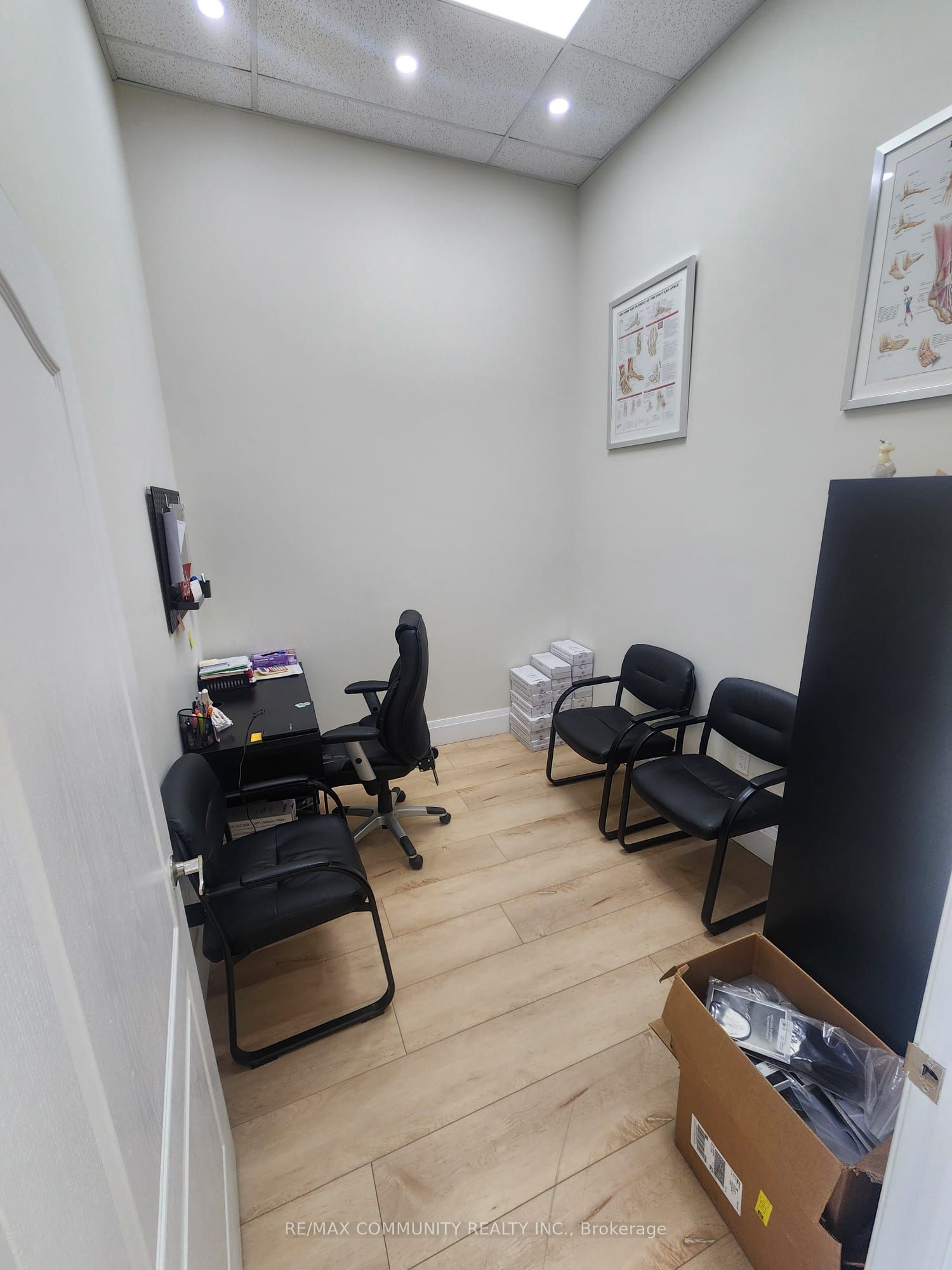 20 New Delhi Drive 72 Property Photo 2