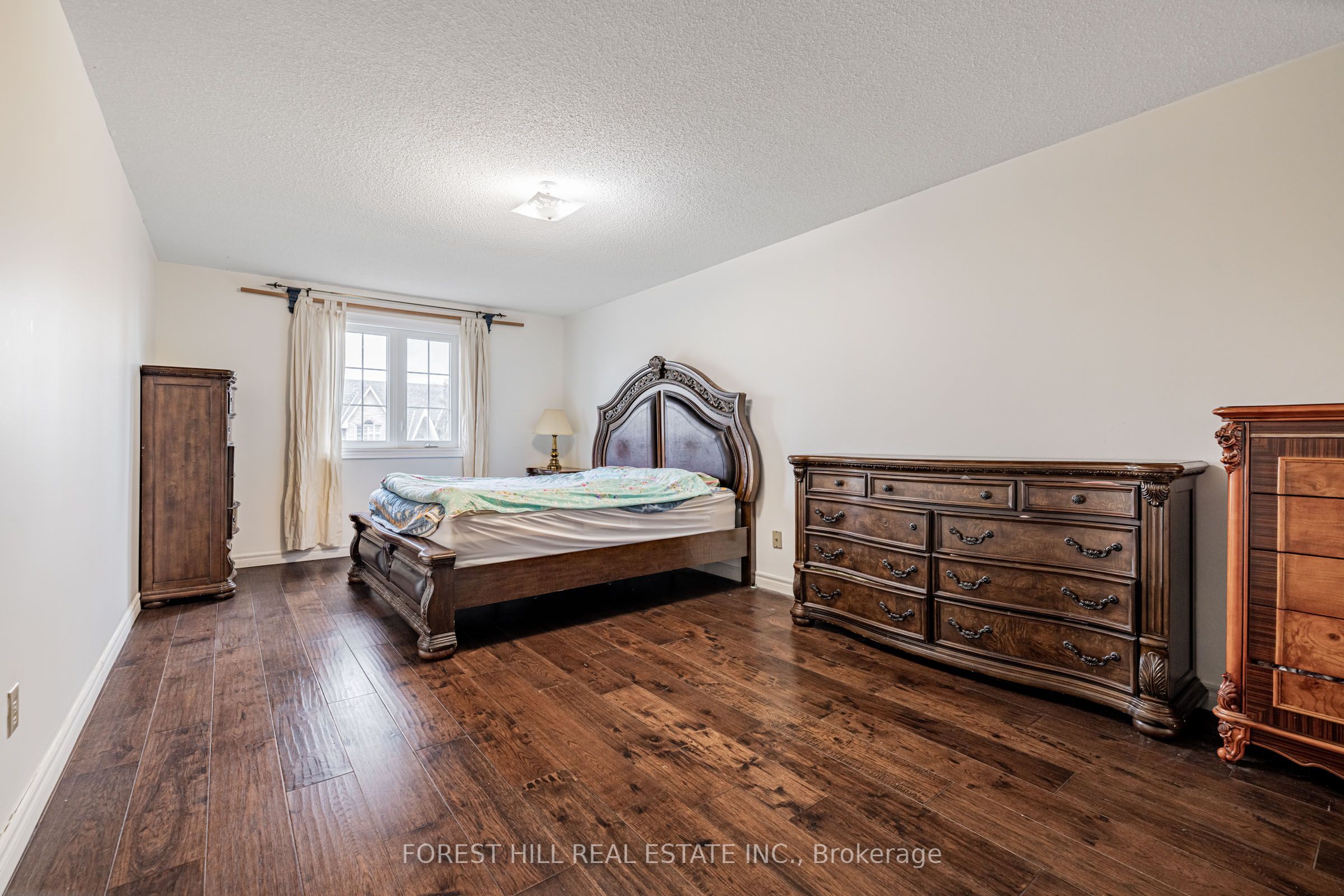 51 Briggs Avenue Property Photo 21