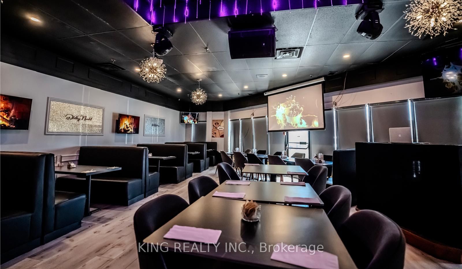 3300 Steeles Ave W Property Photo 4