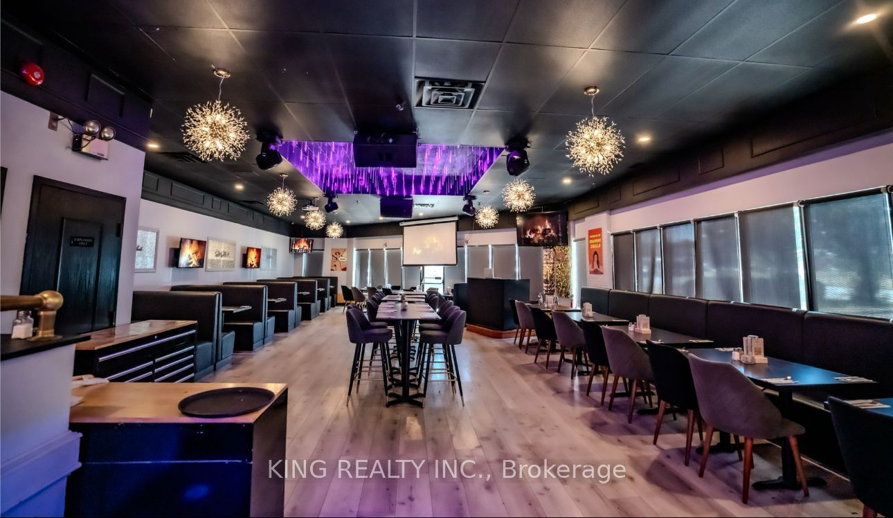 3300 Steeles Ave W Property Photo 8