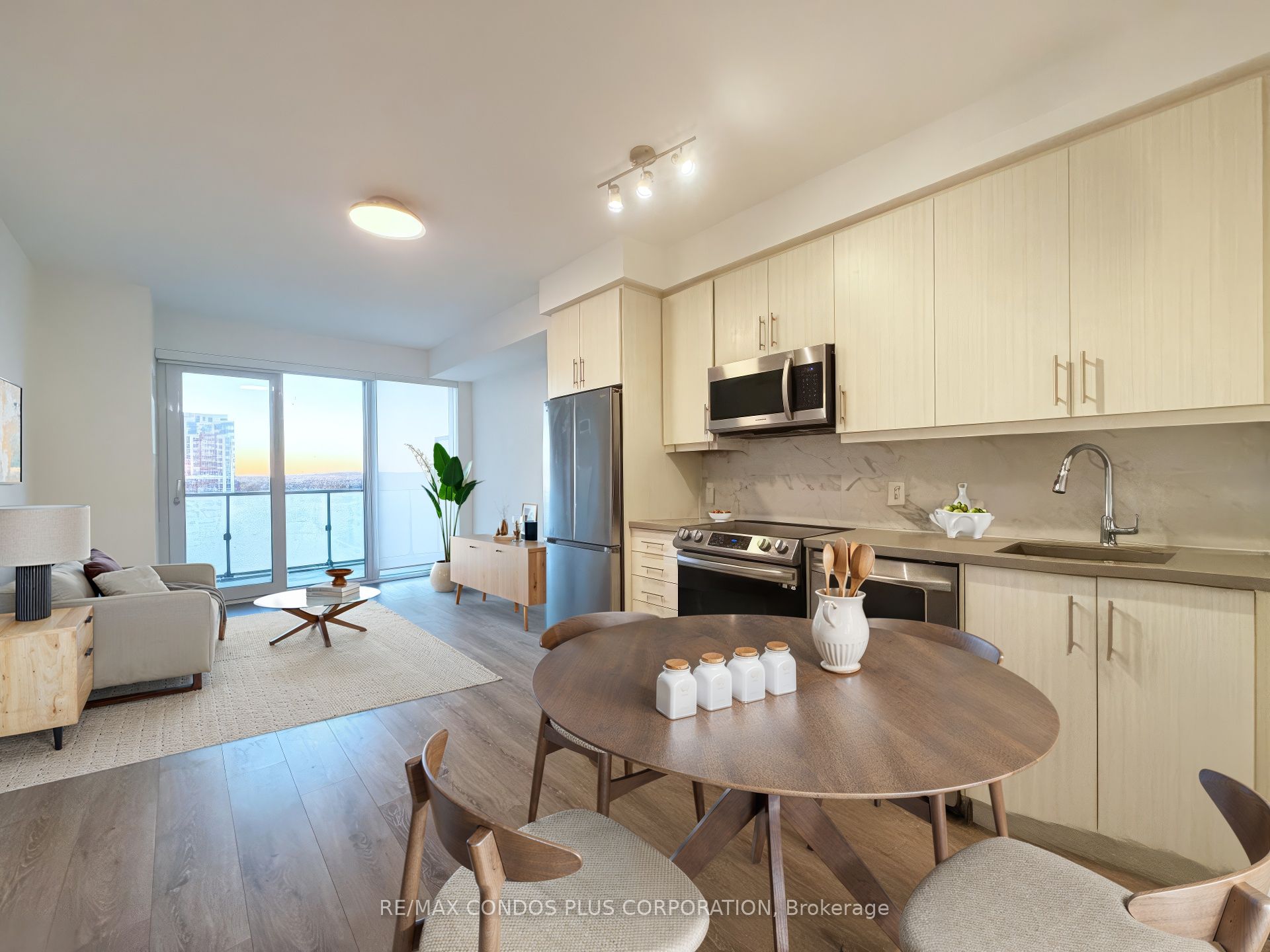 95 Oneida Crescent 712 Property Photo 3