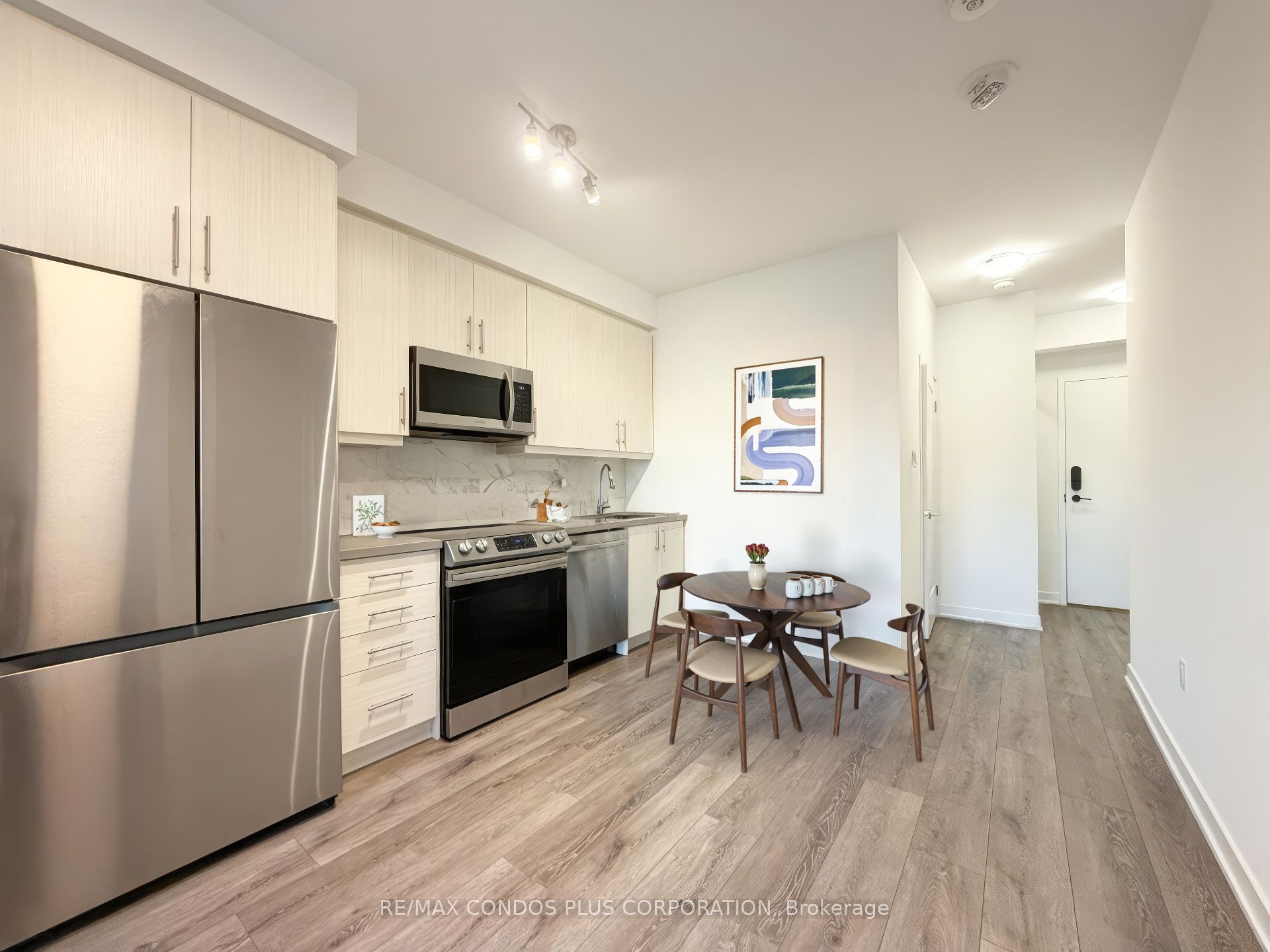 95 Oneida Crescent 712 Property Photo 4