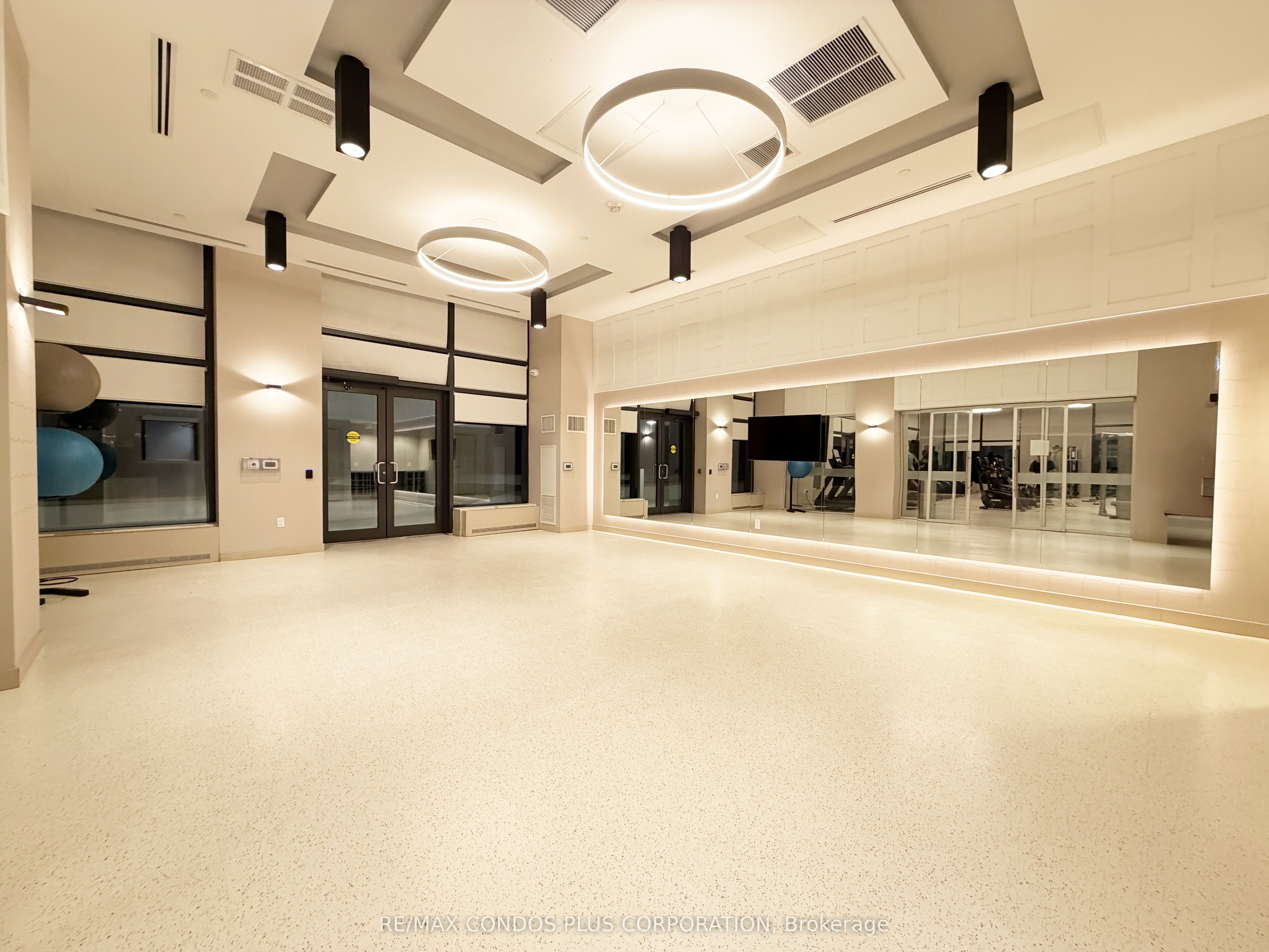 95 Oneida Crescent 712 Property Photo 14