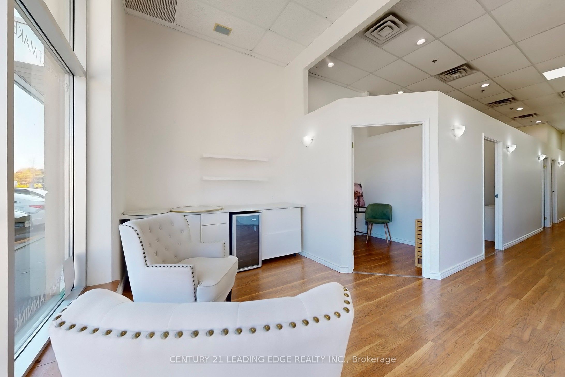 17080 Bathurst Street W 5 Property Photo 2