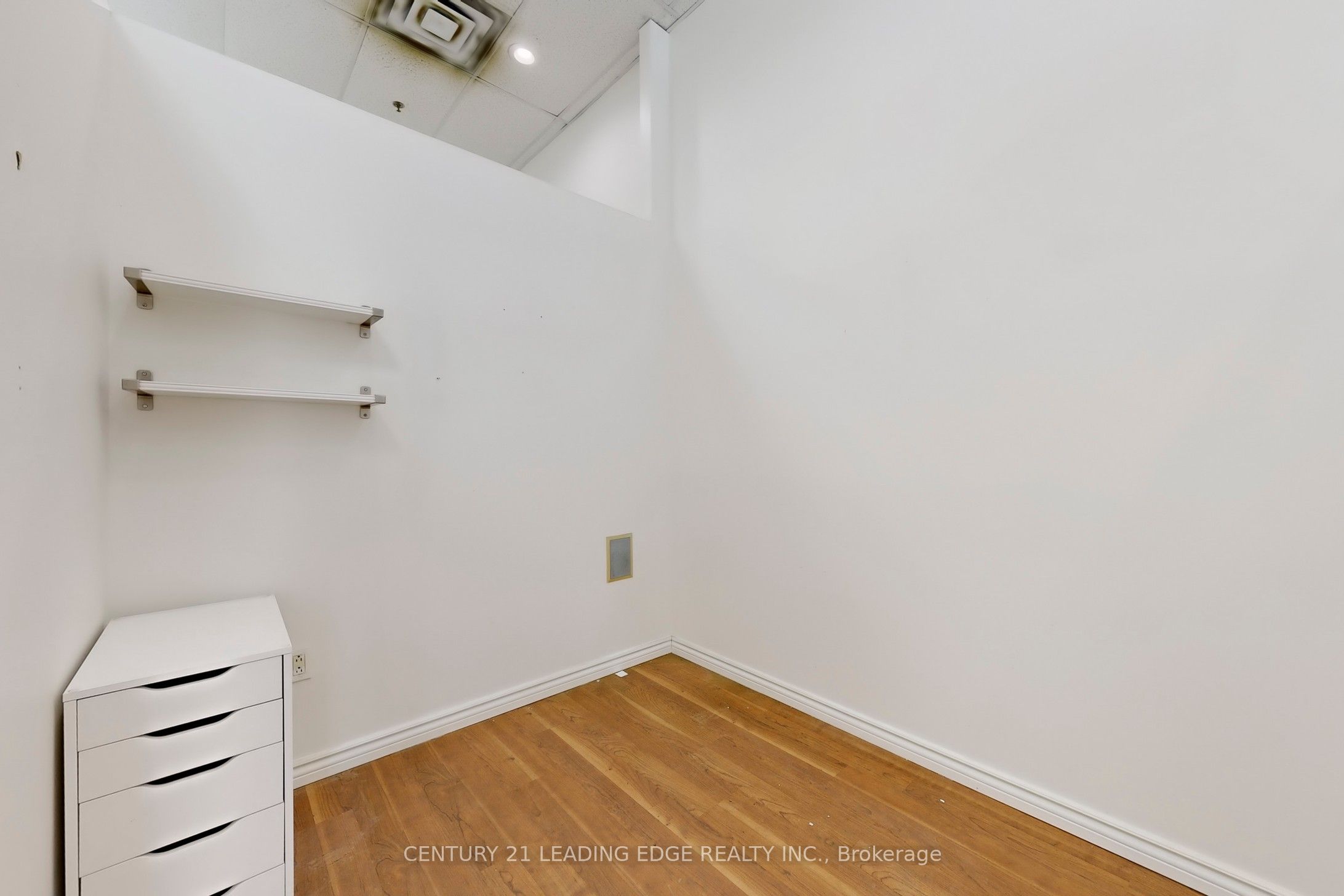 17080 Bathurst Street W 5 Property Photo 11