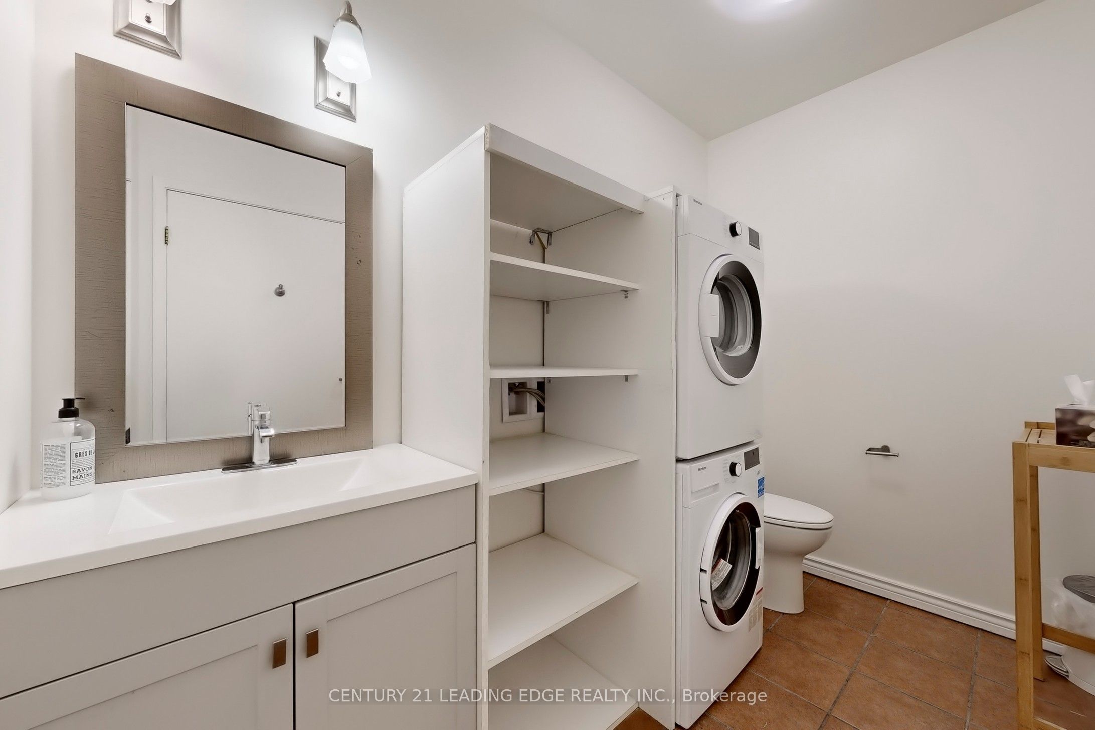 17080 Bathurst Street W 5 Property Photo 22