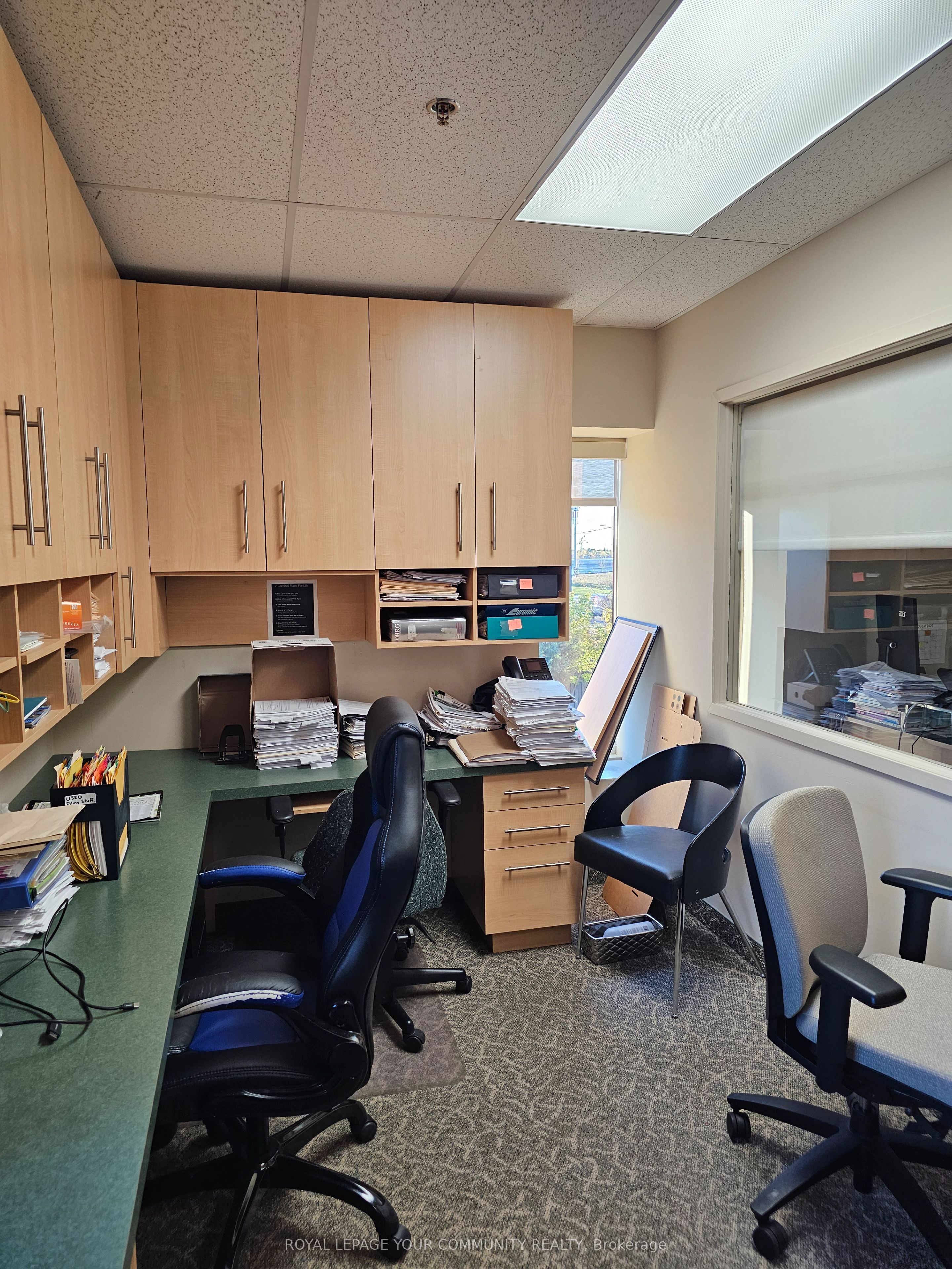 7851 Dufferin St Property Photo 6