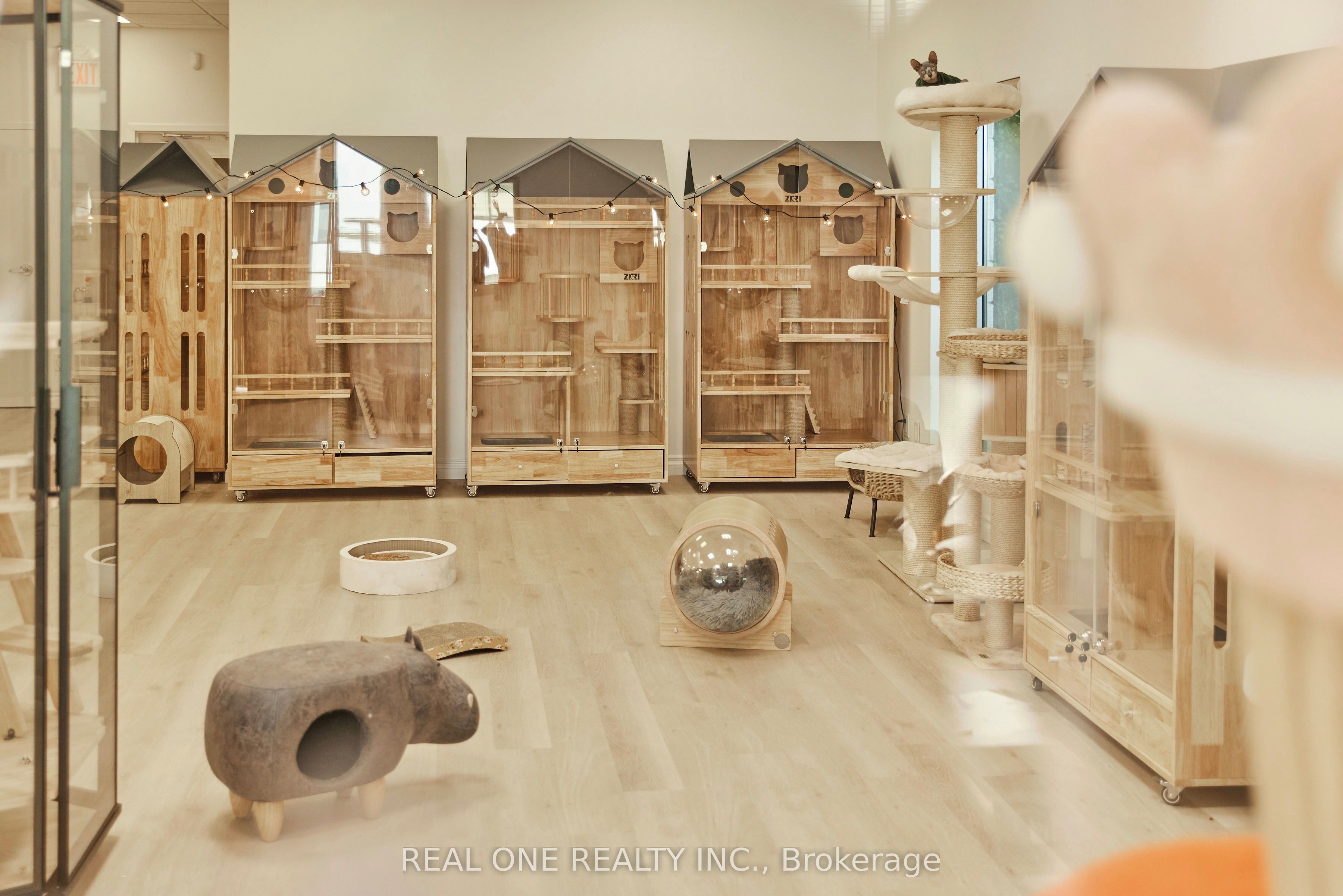 12280 Yonge St Property Photo 7