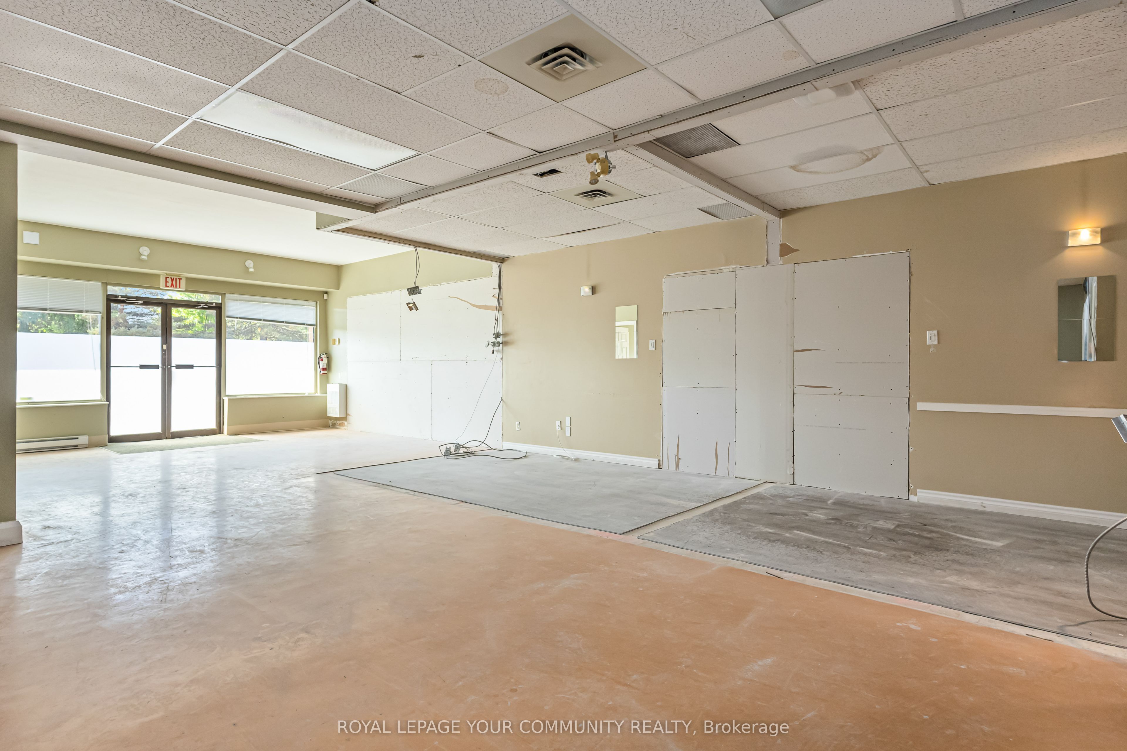 2 Corby Road 8 Property Photo 3