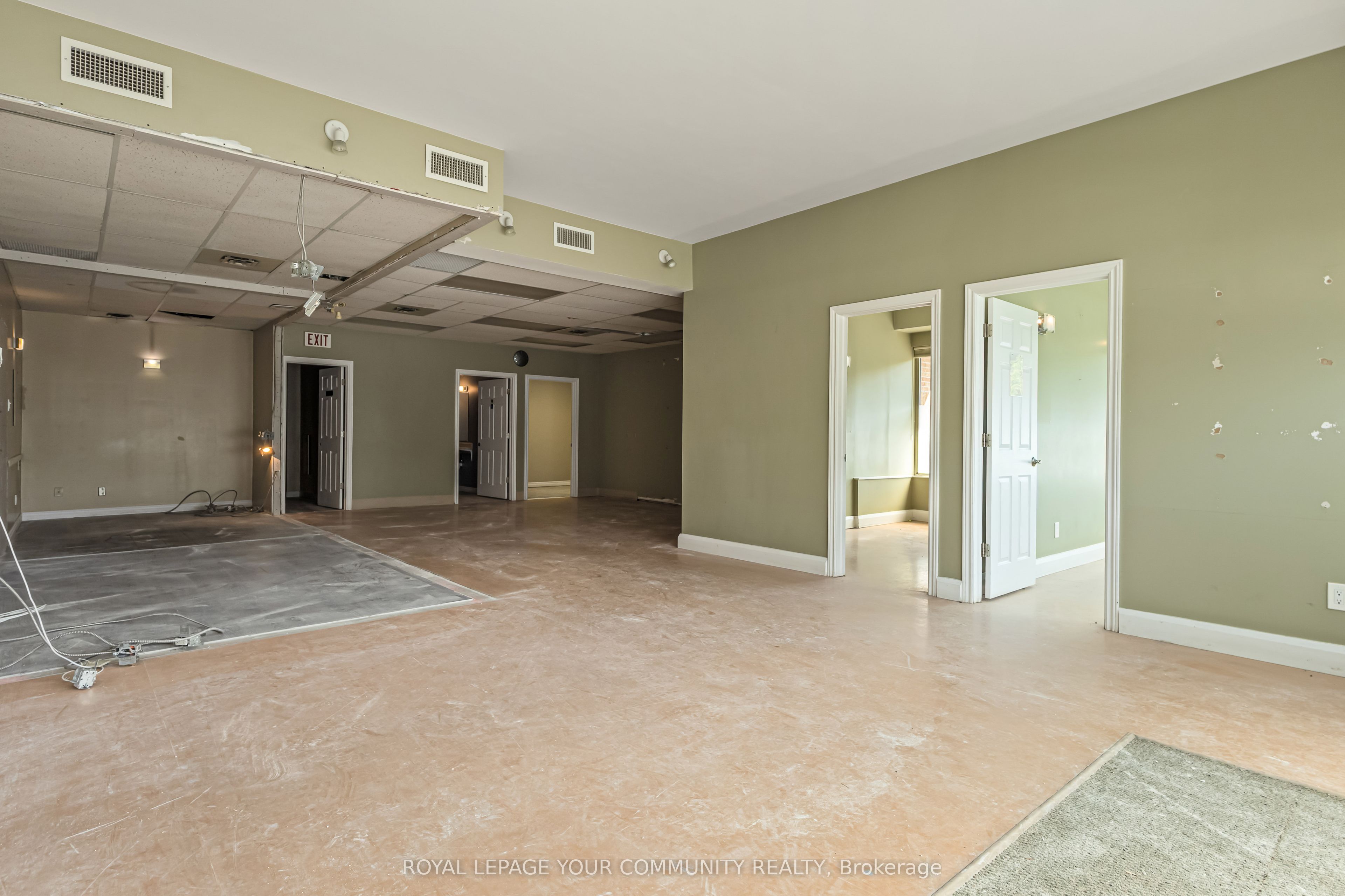 2 Corby Road 8 Property Photo 7