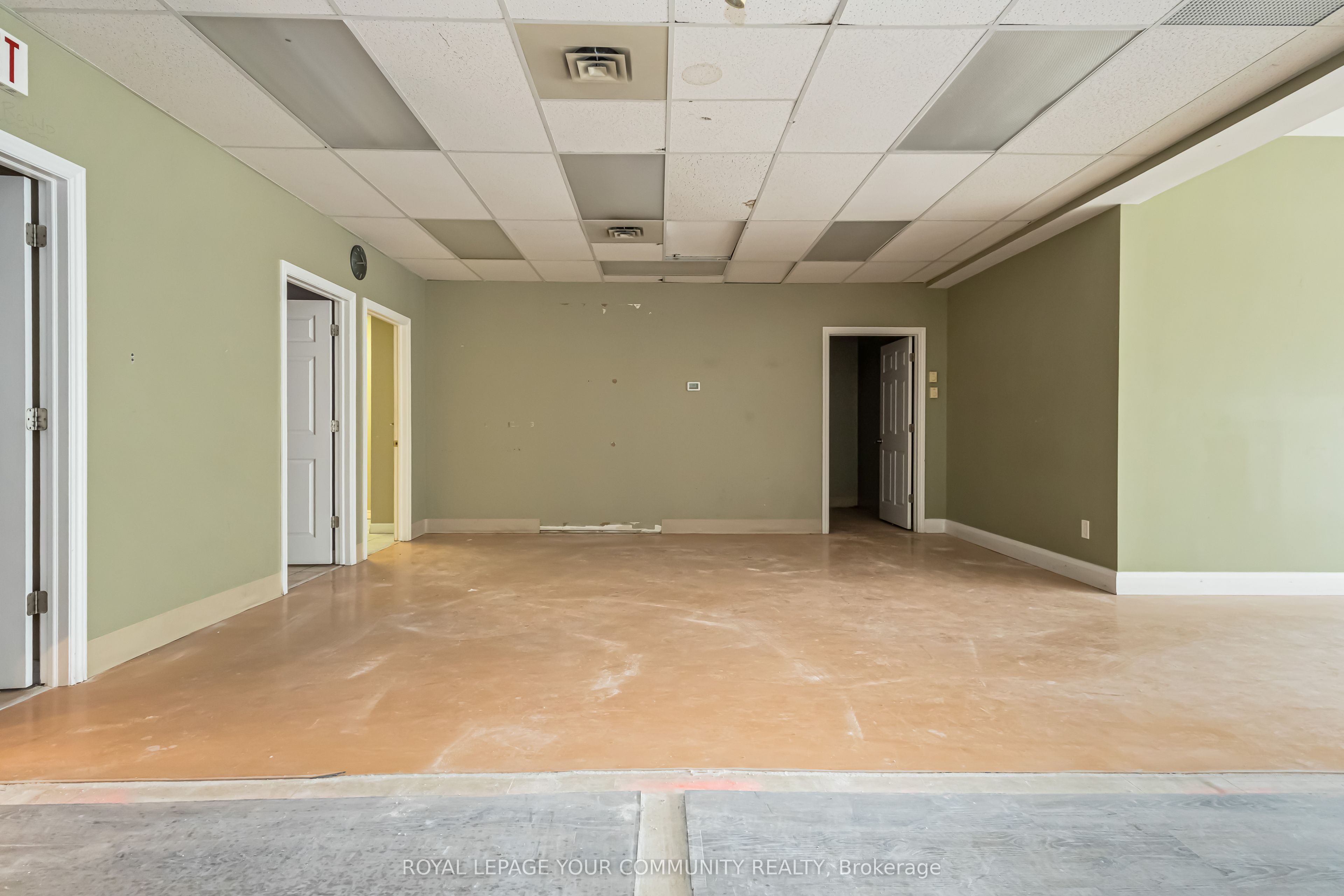 2 Corby Road 8 Property Photo 11