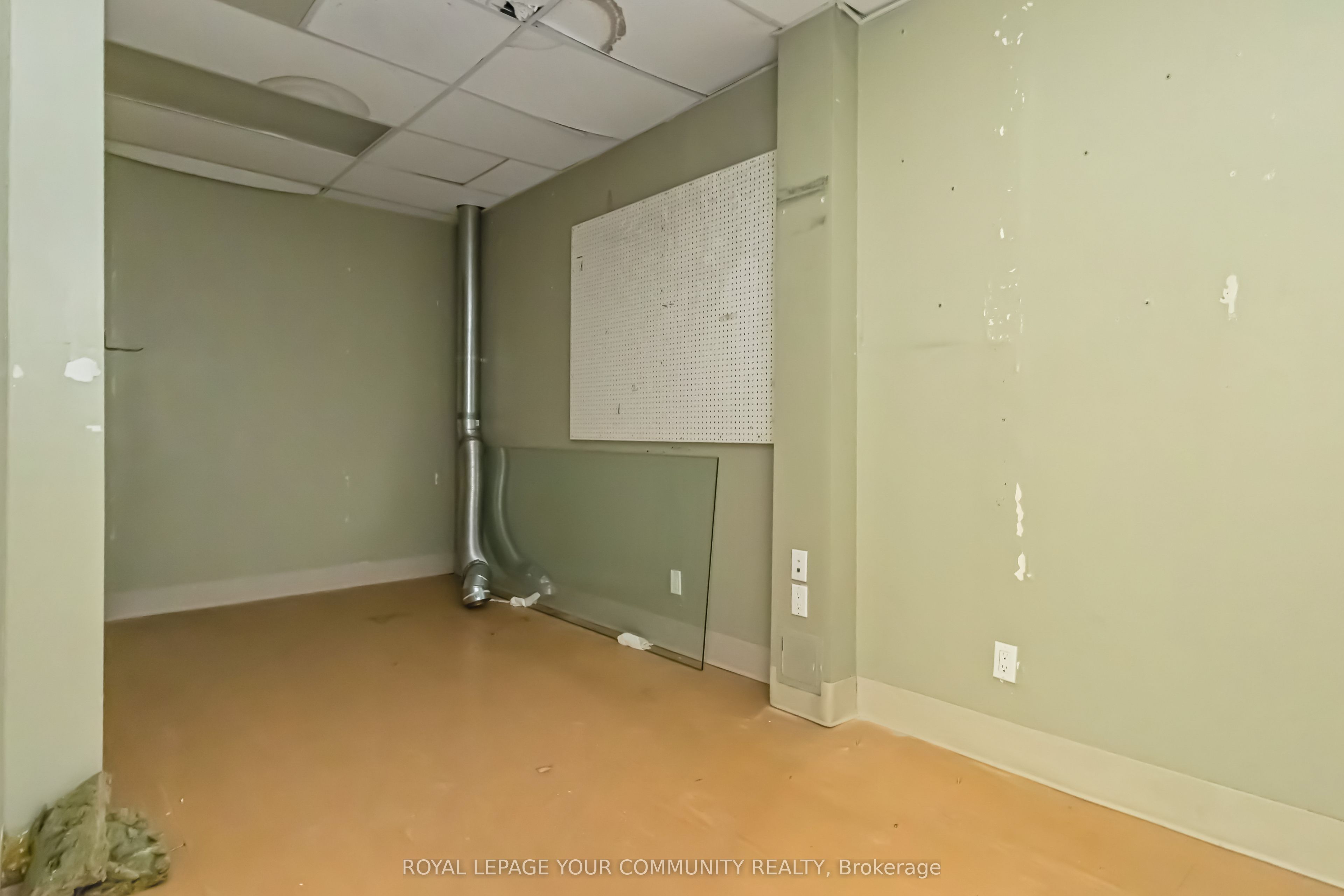 2 Corby Road 8 Property Photo 19