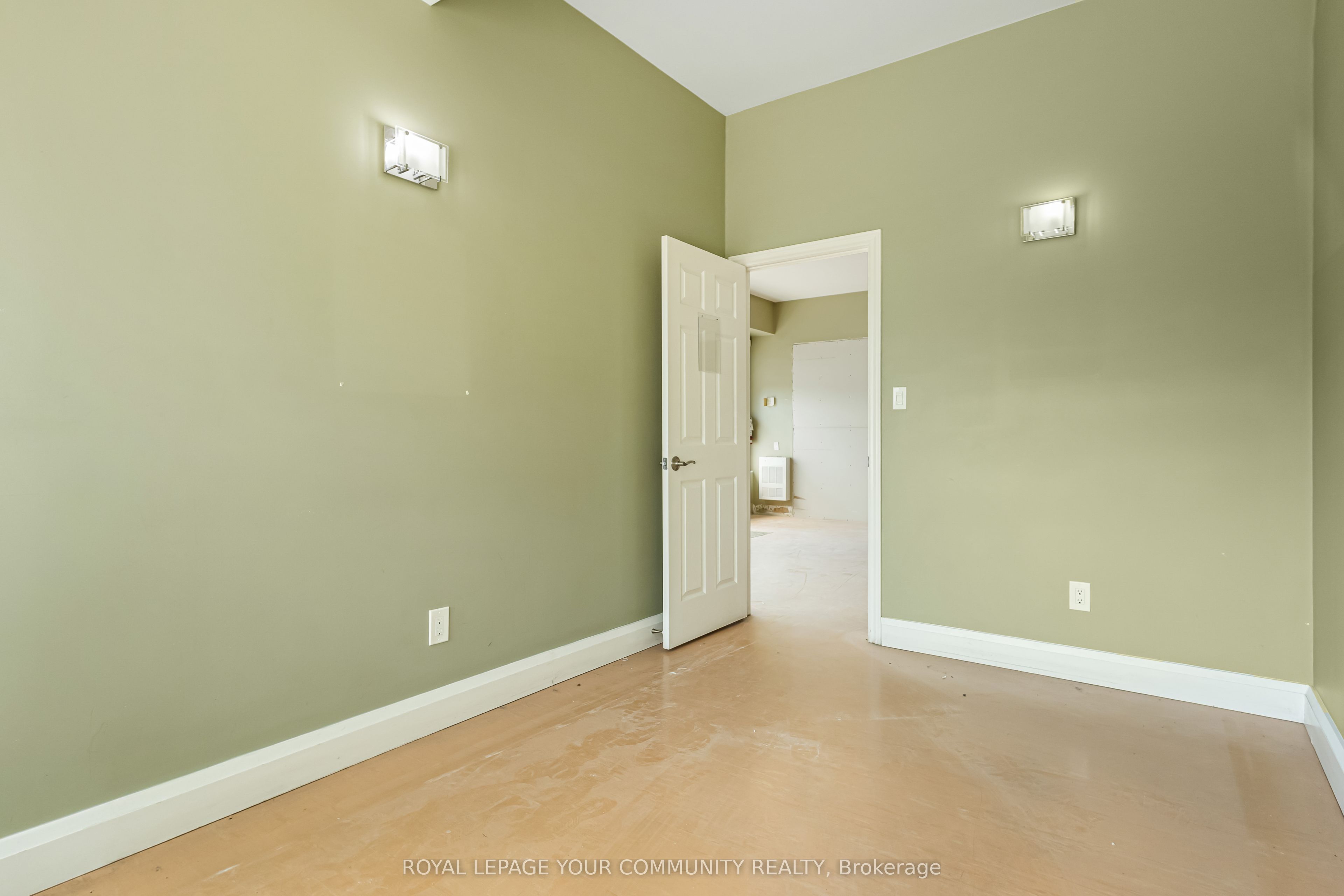 2 Corby Road 8 Property Photo 22