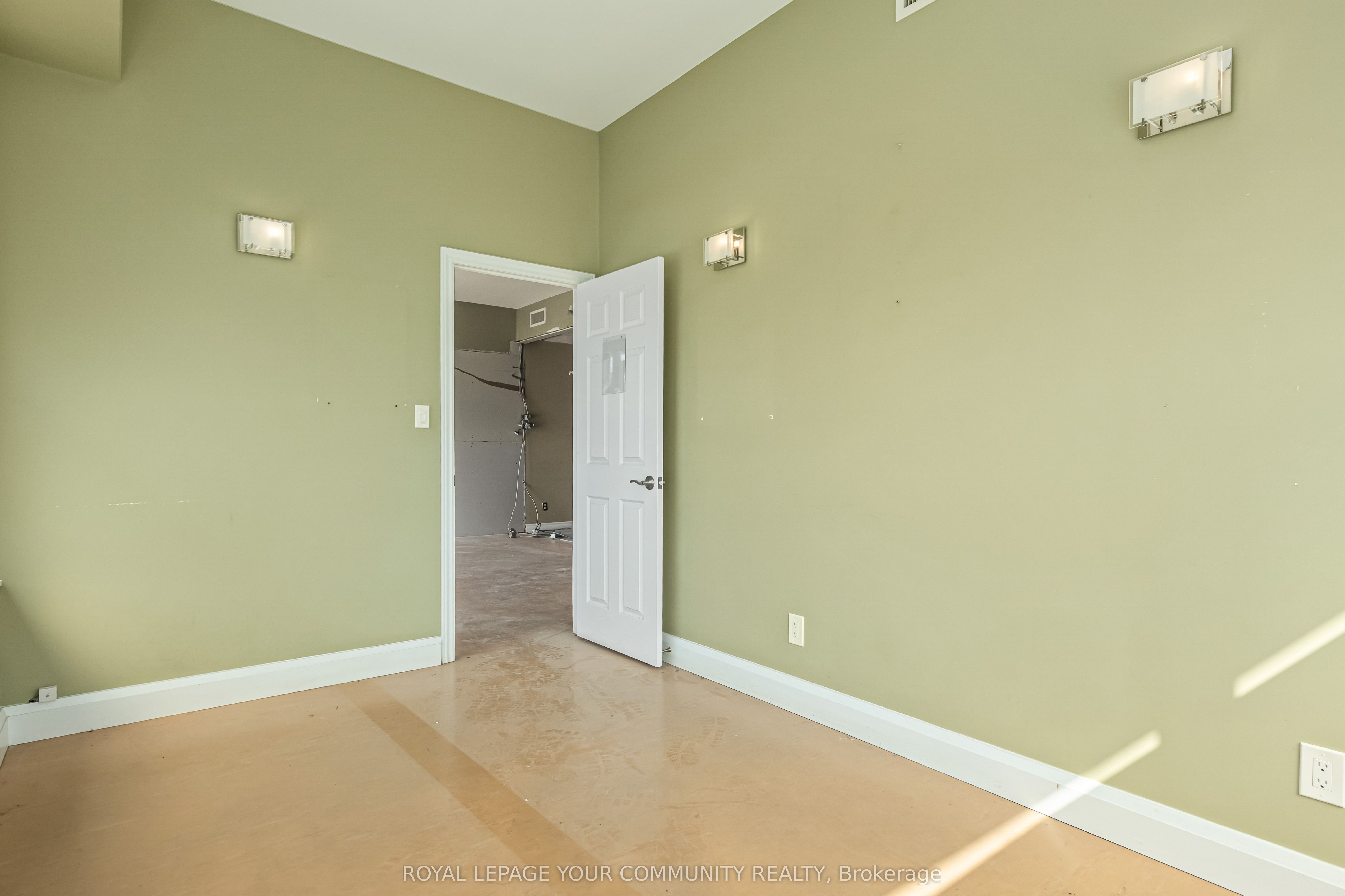 2 Corby Road 8 Property Photo 23