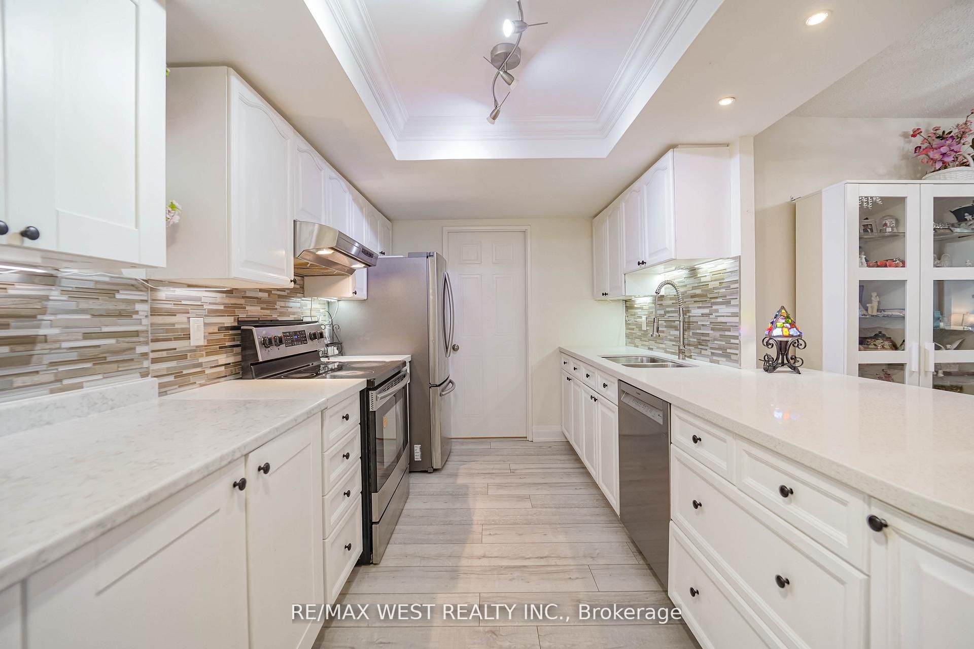 33 Weldrick Road E 501 Property Photo 5