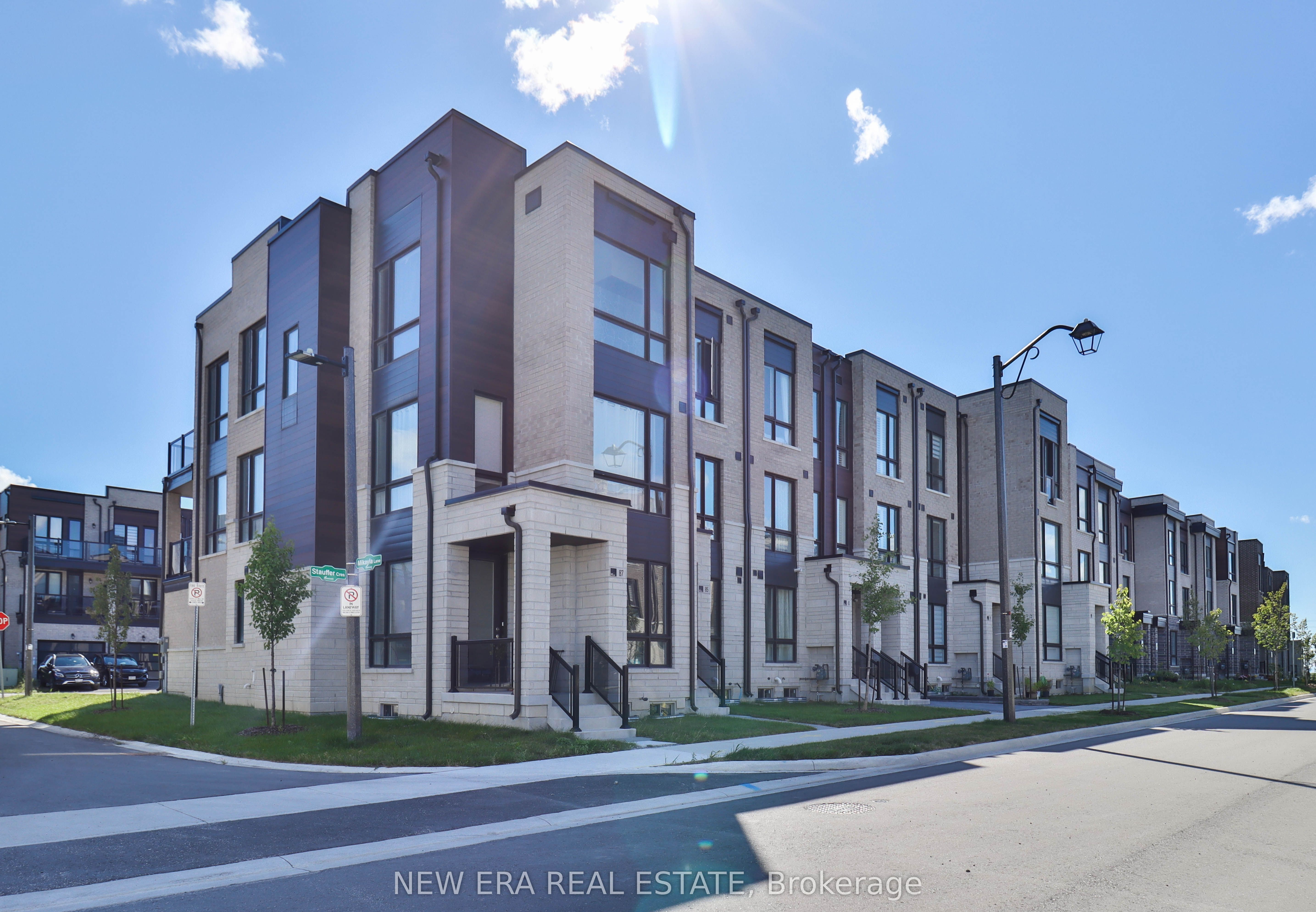 81 Stauffer Crescent Property Photo 3