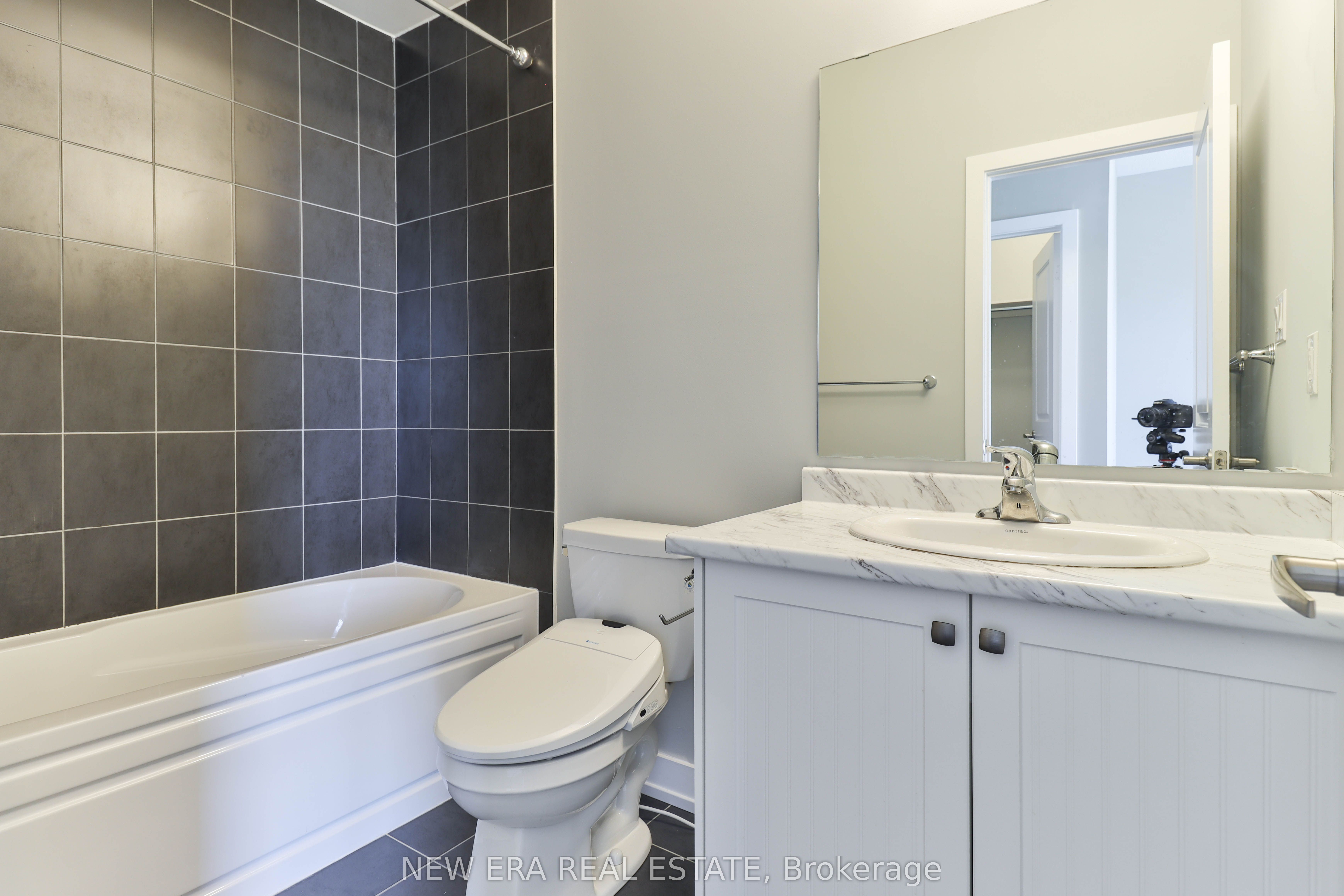 81 Stauffer Crescent Property Photo 39