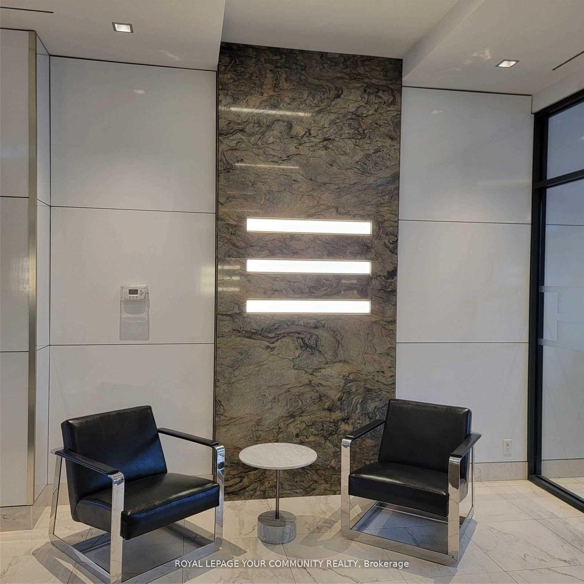 7890 Bathurst Street 2506 Property Photo 4