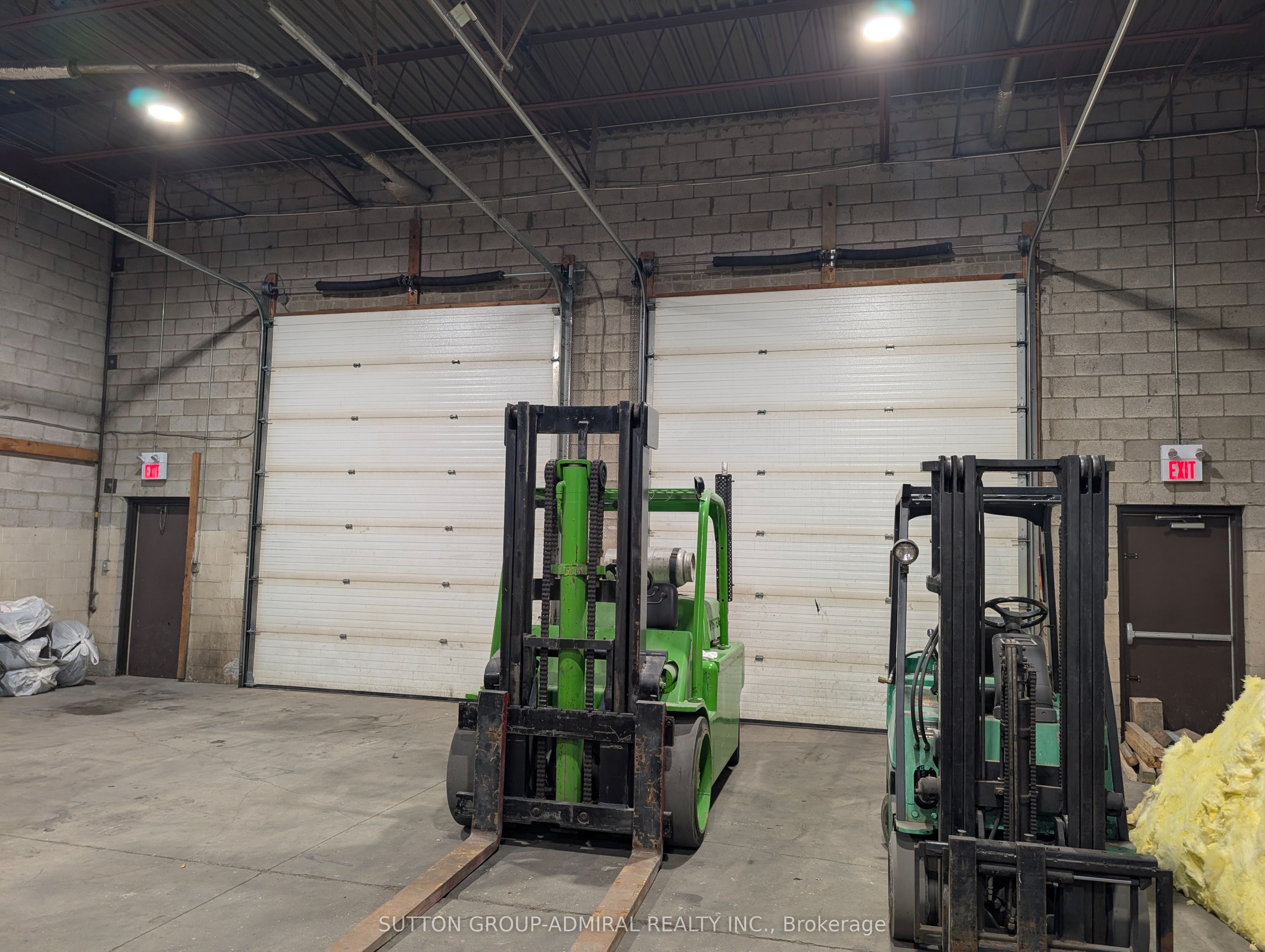 140 Bradwick Drive 16-17 Property Photo 9