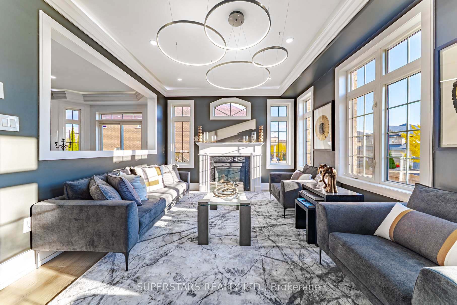 113 Riverwalk Dr Property Photo 1