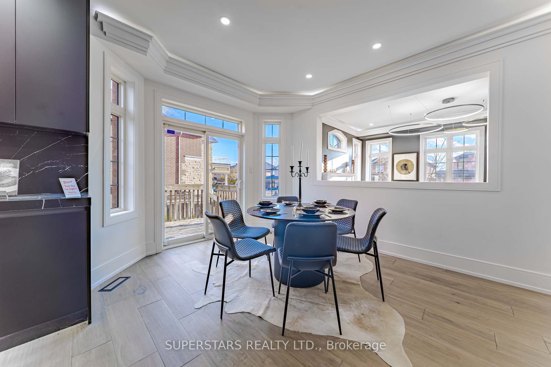 113 Riverwalk Dr Property Photo 12