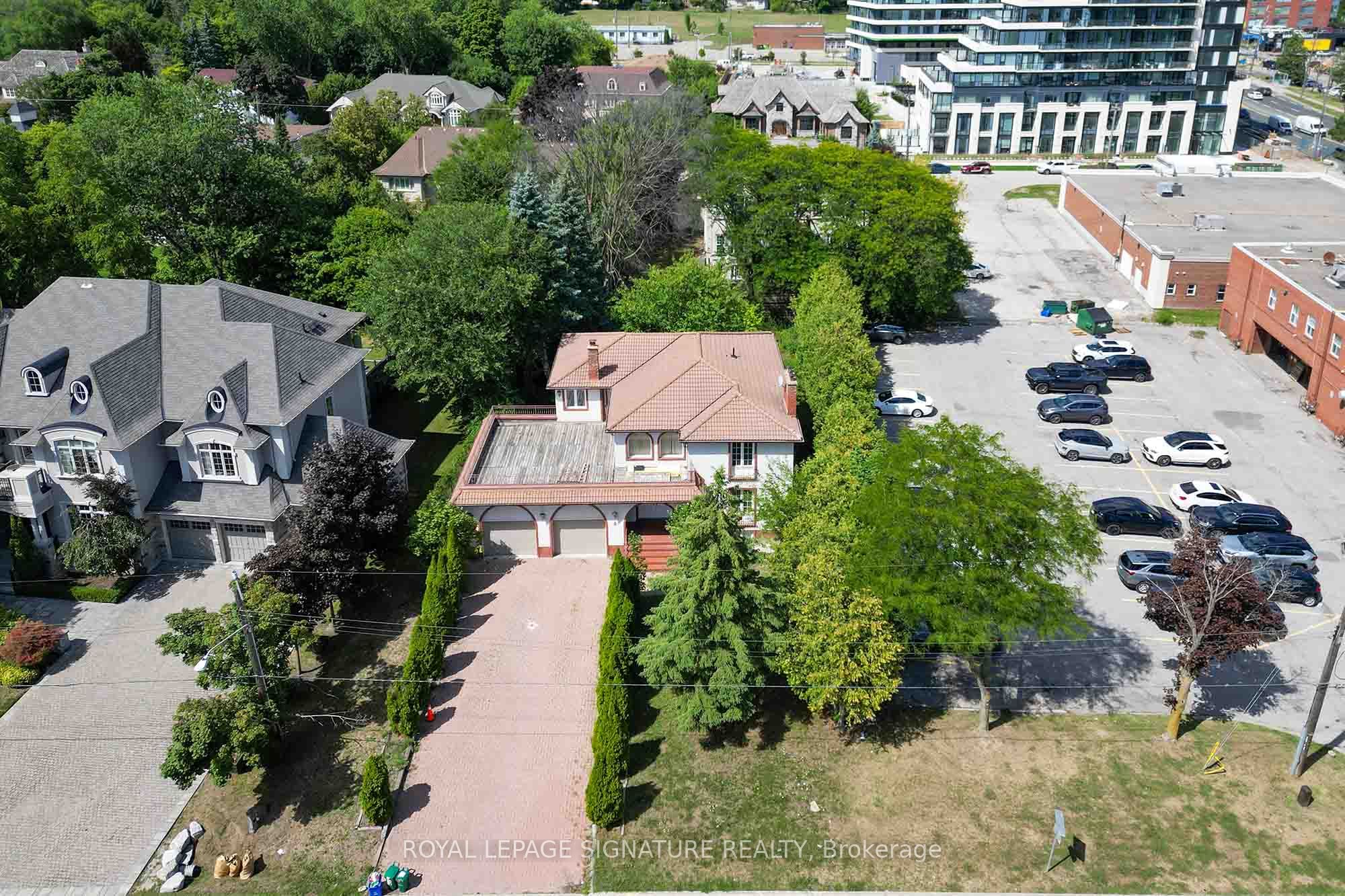 8108 Yonge St Property Photo 22
