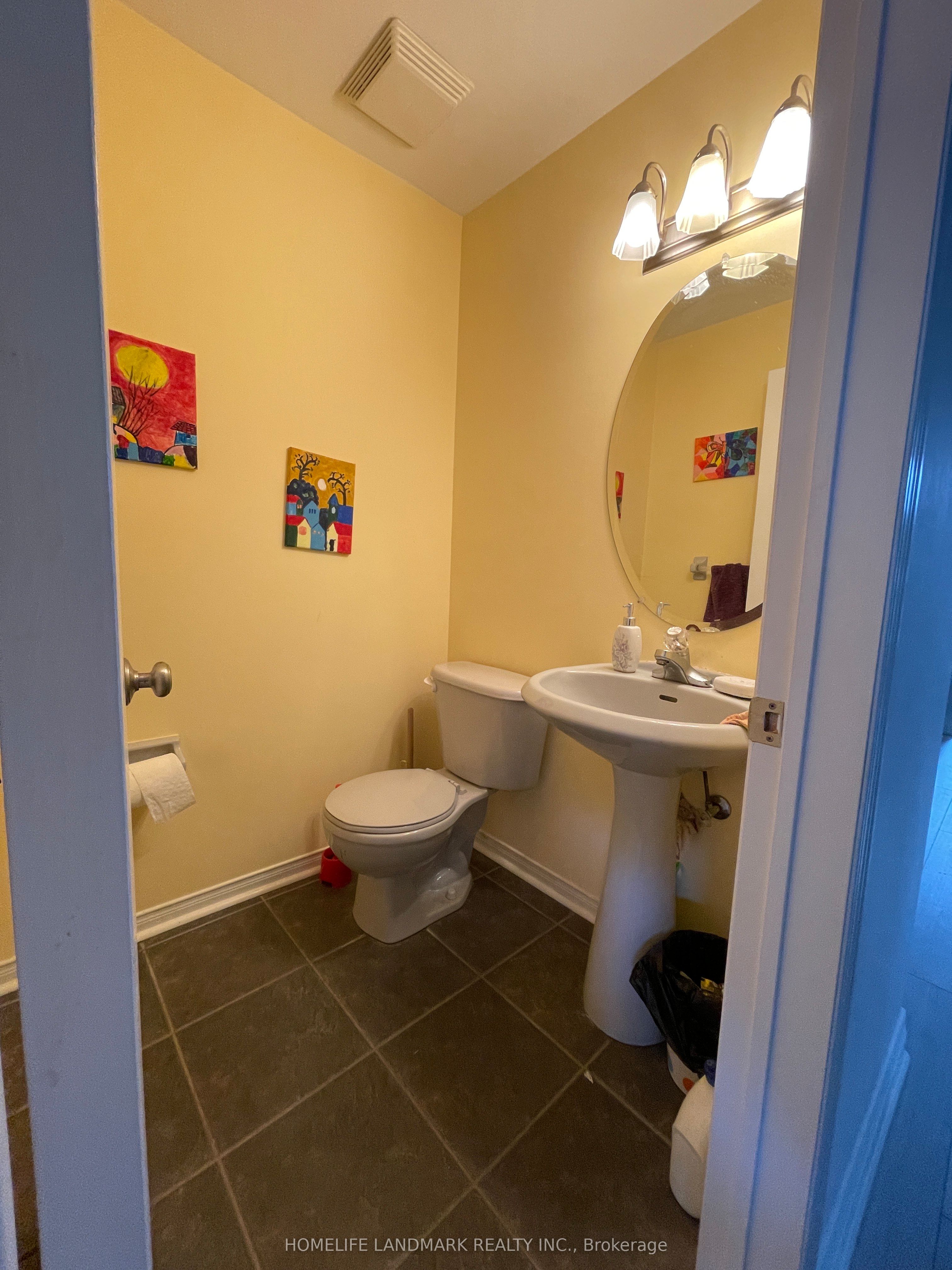 74 Bassett Ave Property Photo 5