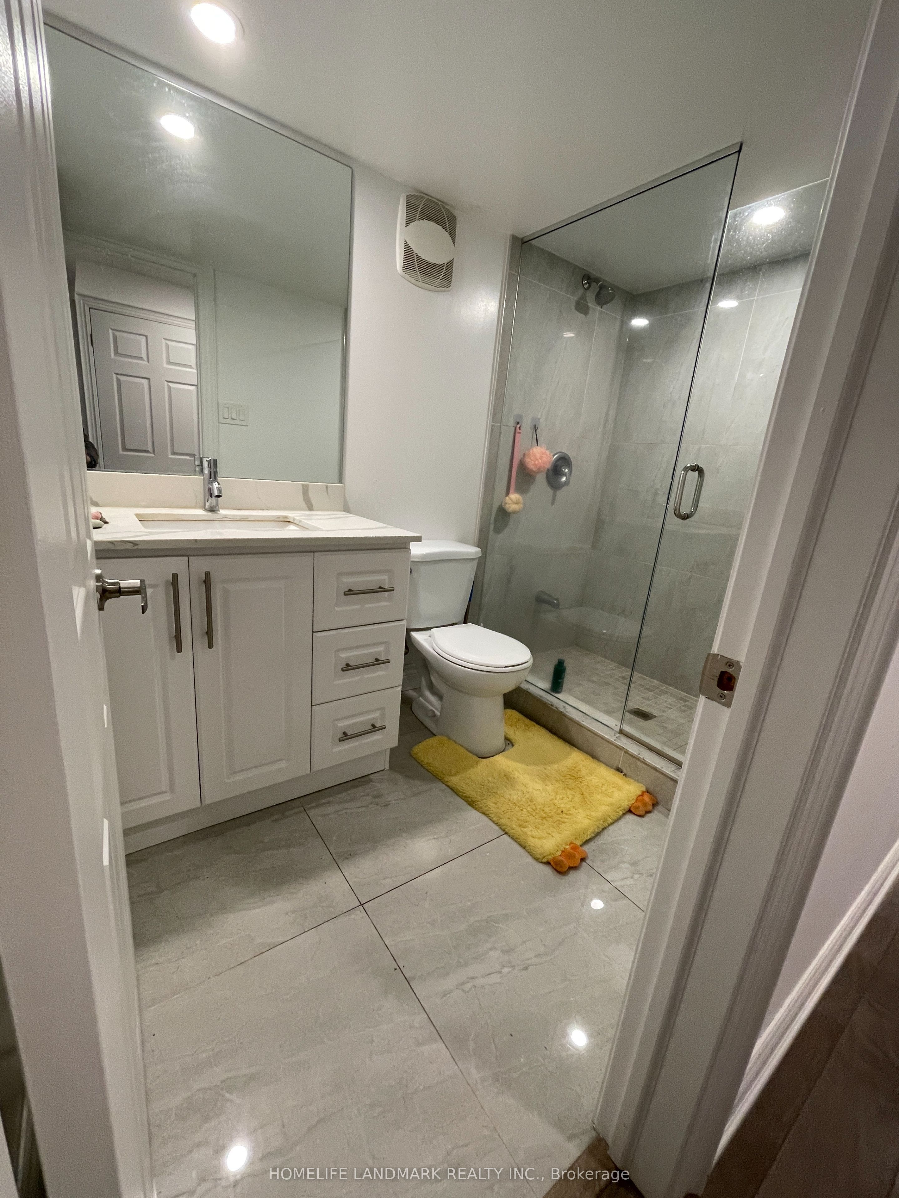 74 Bassett Ave Property Photo 18