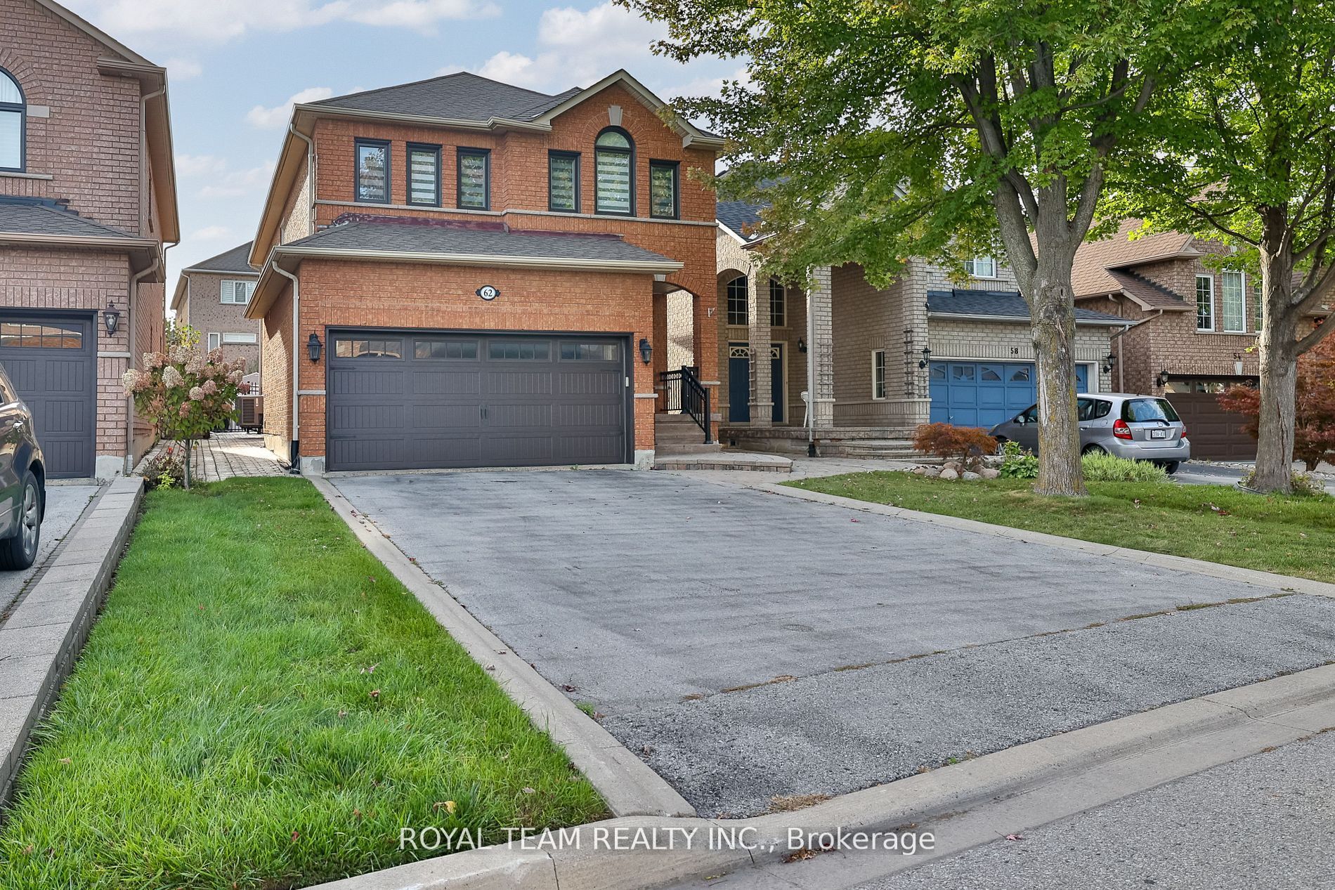 62 Kingly Crest Way Property Photo 1