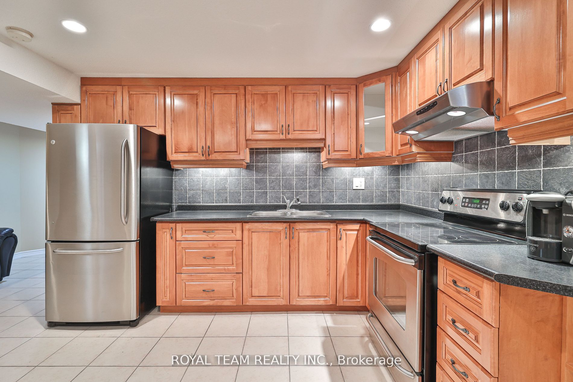 62 Kingly Crest Way Property Photo 6