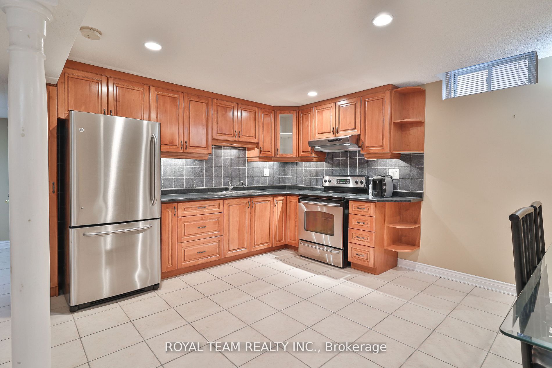 62 Kingly Crest Way Property Photo 7